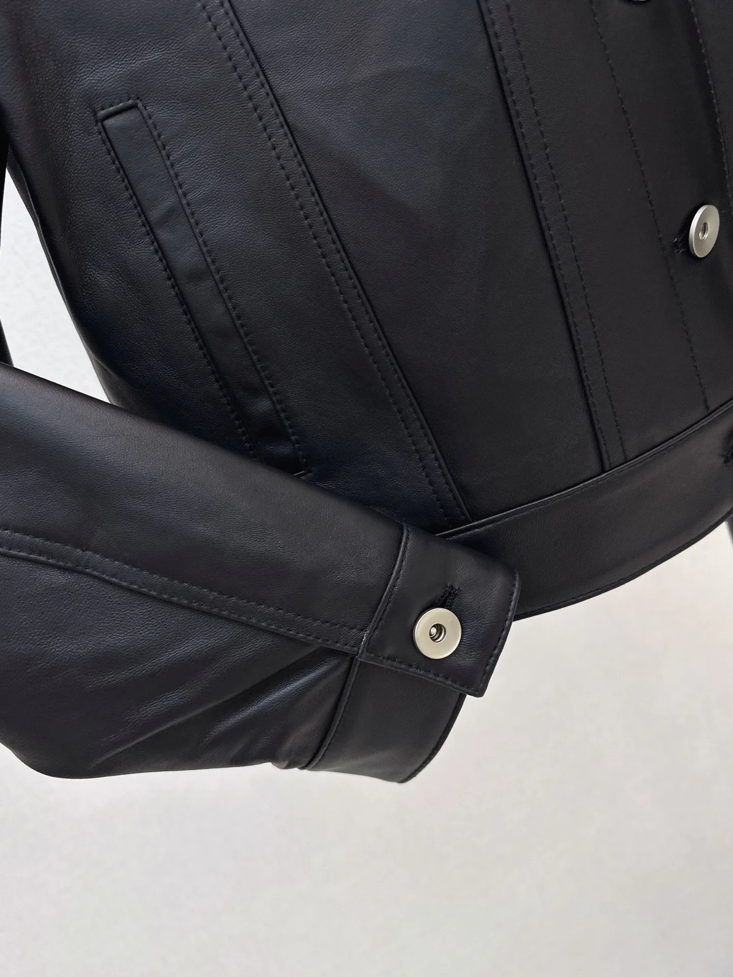Women's Leather Jackets And Sheepskin Coats BOTTEGA VENETA 18173027