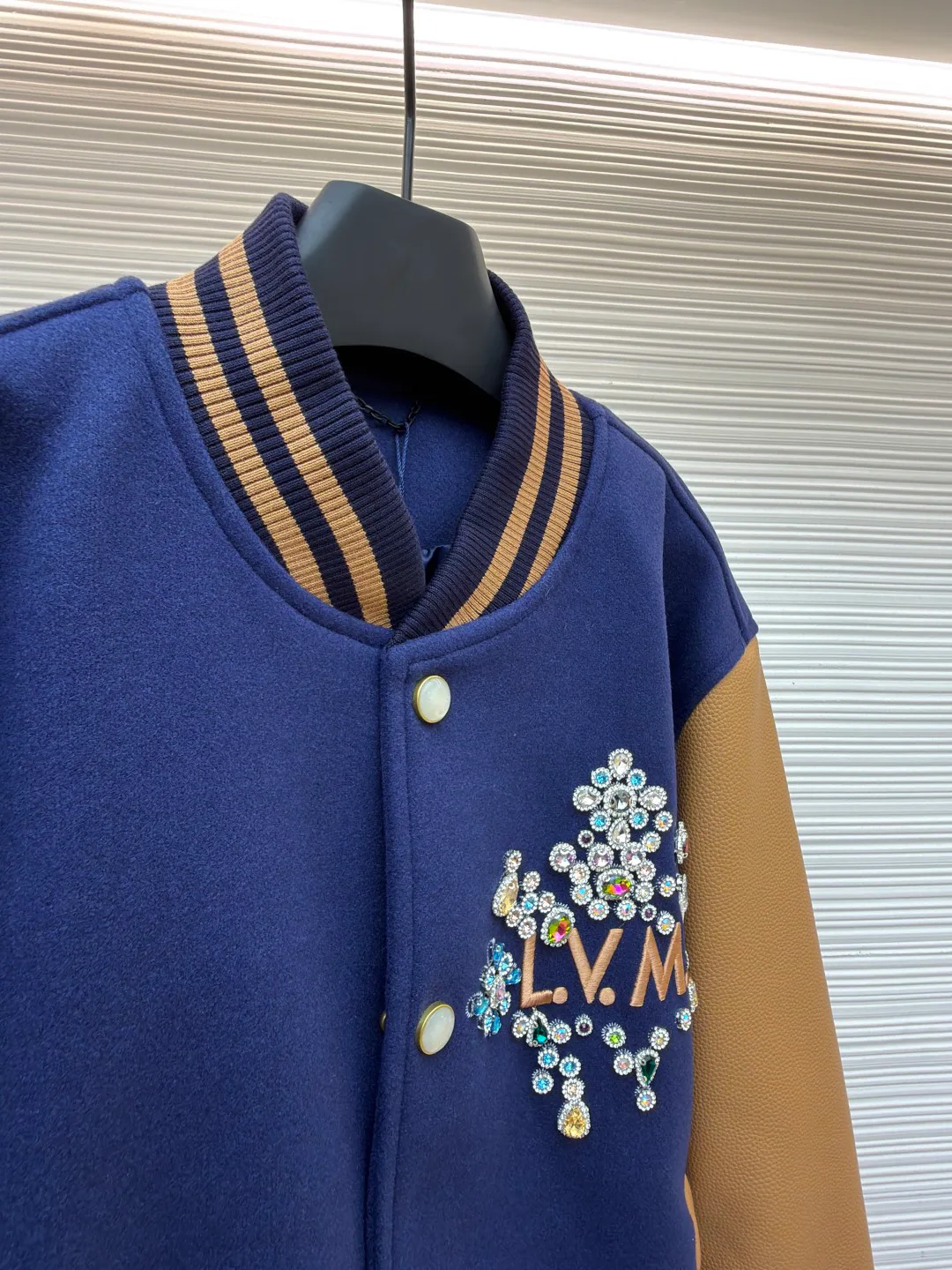 Men's Jackets And Down Jackets LOUIS VUITTON 18260602