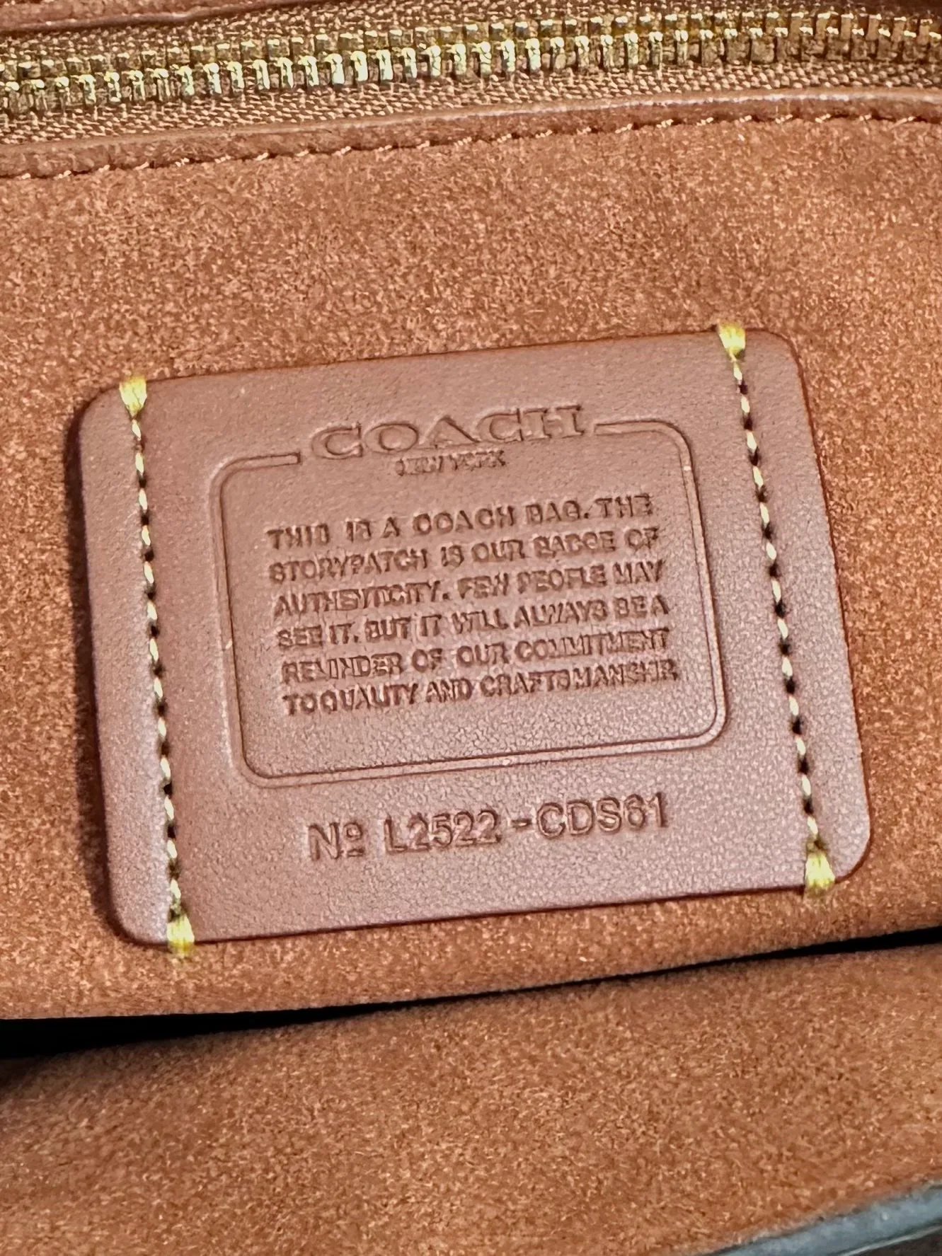 Women's Classic Handbags COACH 18517347