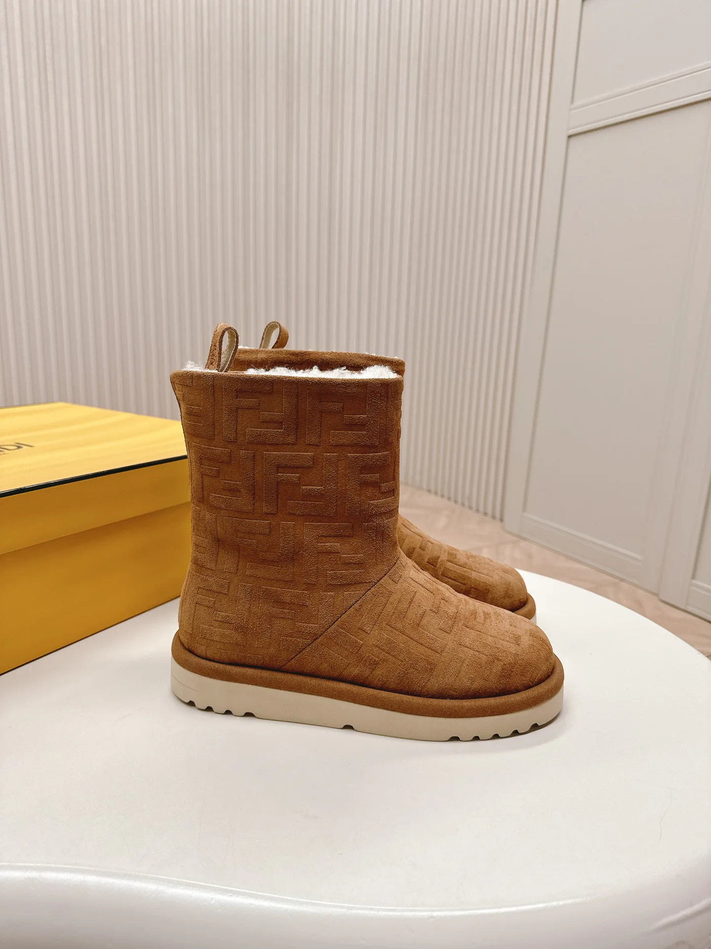 Women's Ugg Boots FENDI 18264063