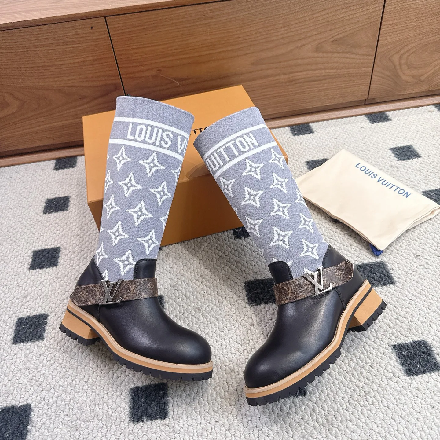 Women's Ankle Boots LOUIS VUITTON 18025505