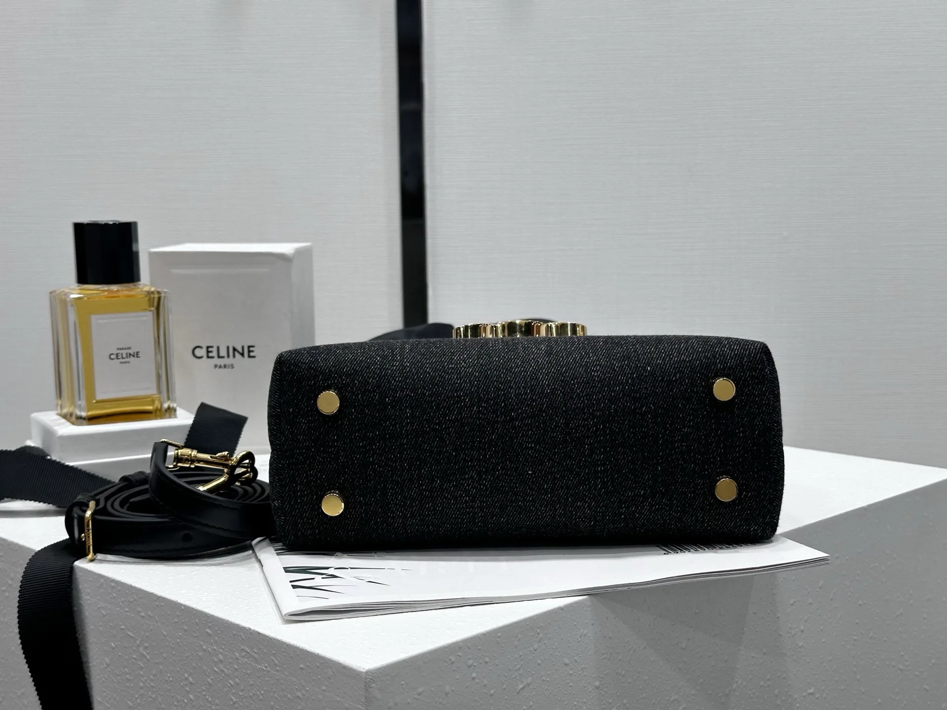 Women's Classic Handbags CELINE 17802985