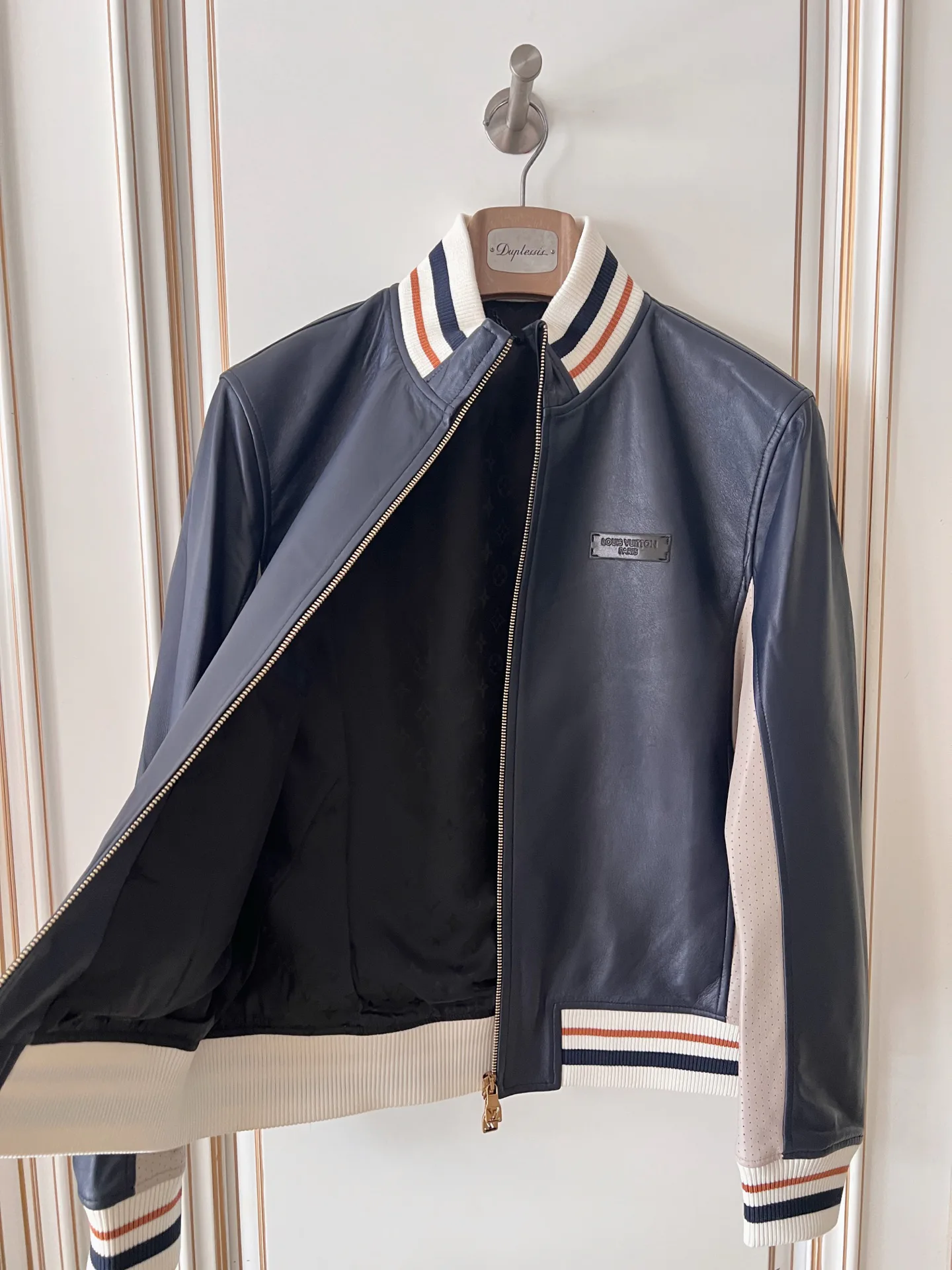 Women's Leather Jackets And Sheepskin Coats LOUIS VUITTON 18409021