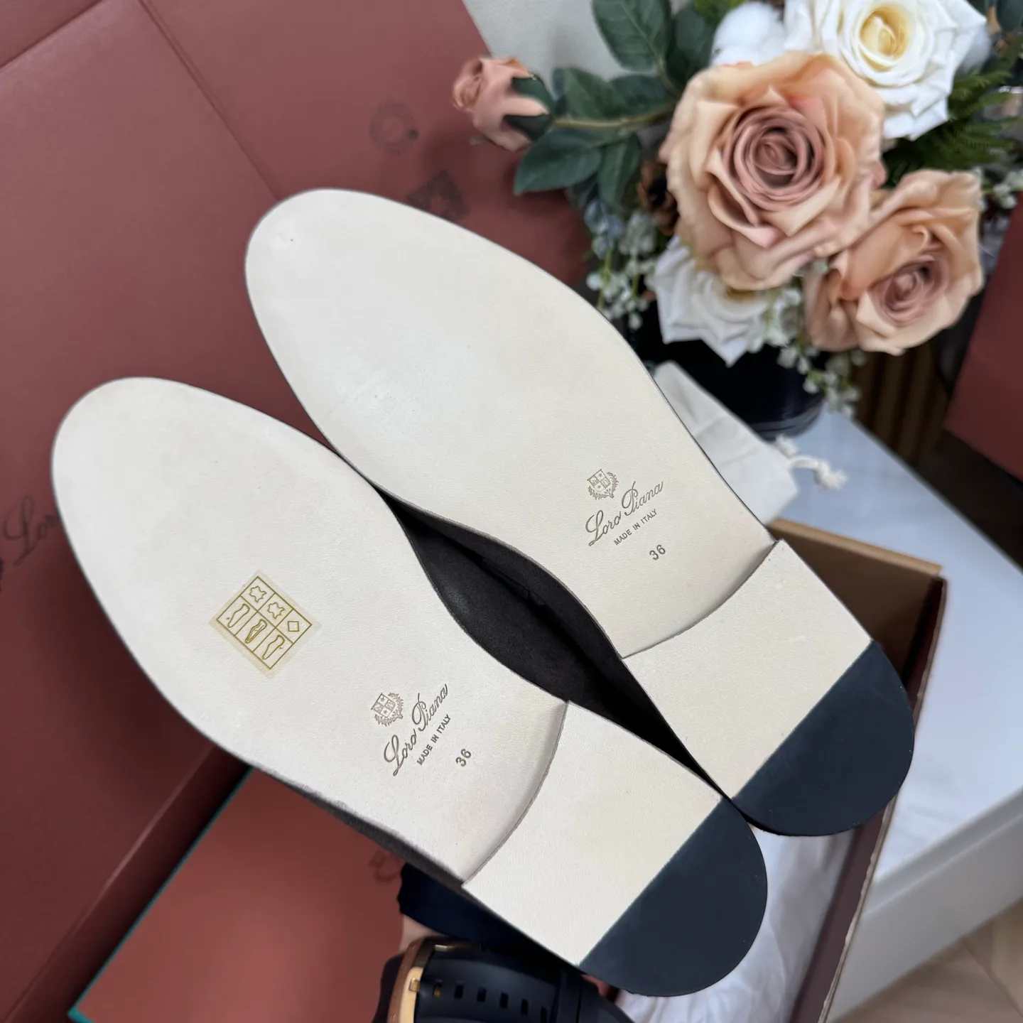Women's Loafers And Moccasins LORO PIANA 17418231
