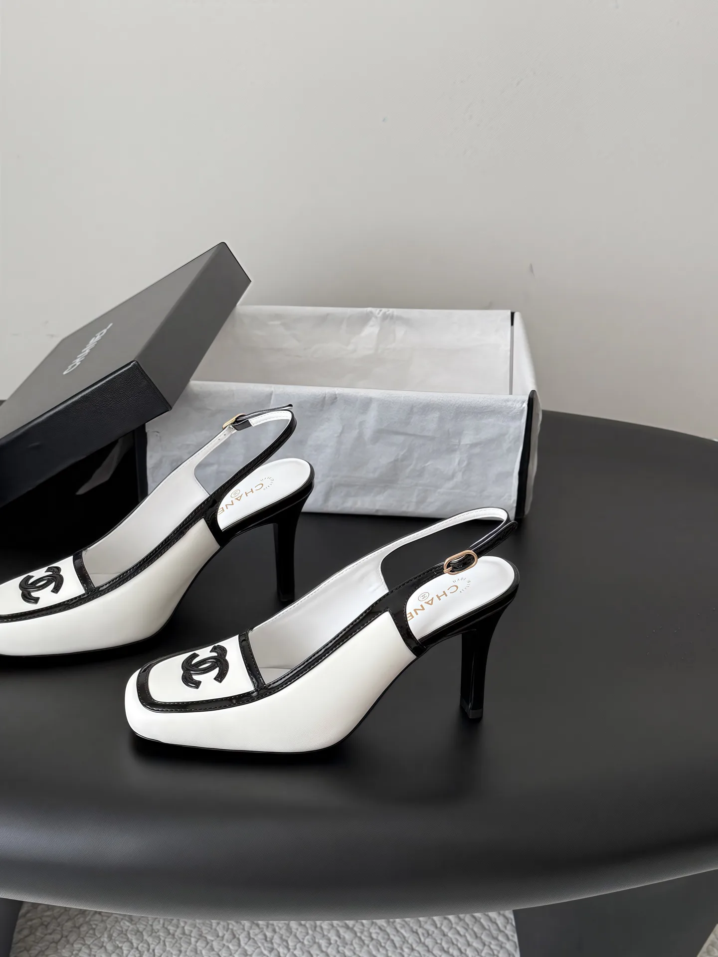 Women's Heels CHANEL 18378209