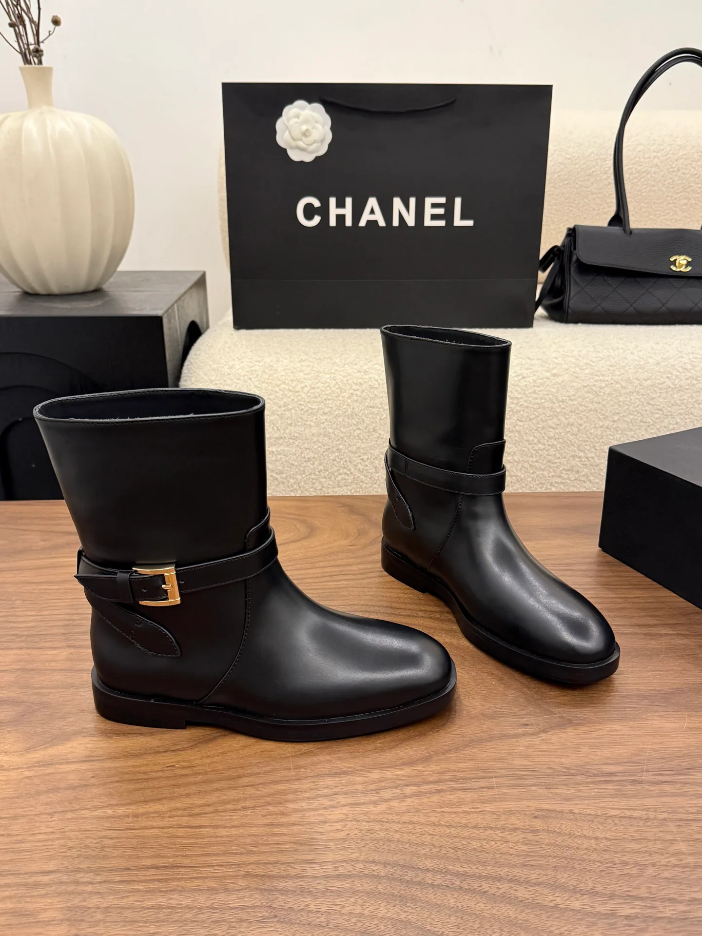 Women's Boots CHANEL 17981278