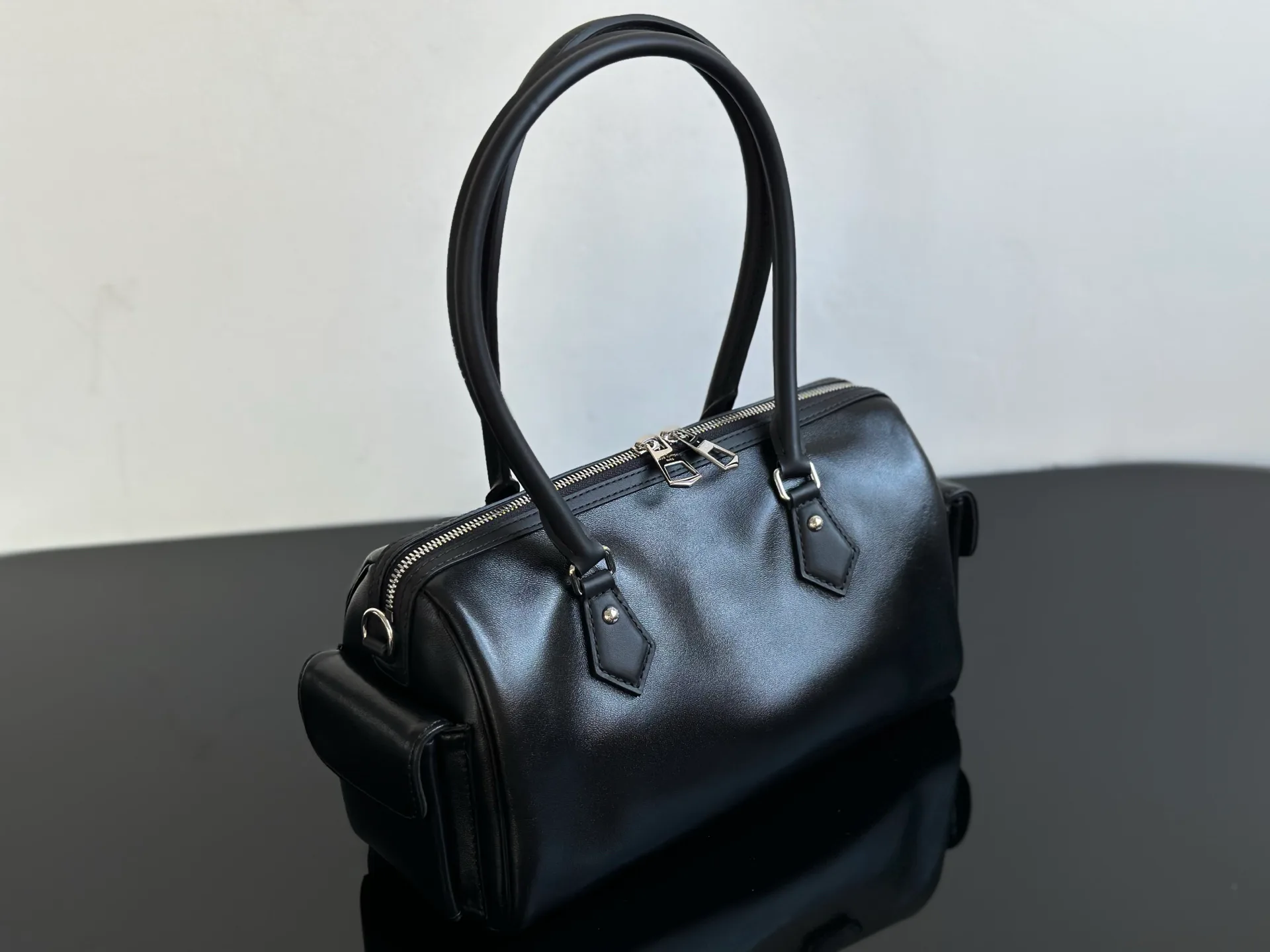 Women's Classic Handbags LOUIS VUITTON 18376579