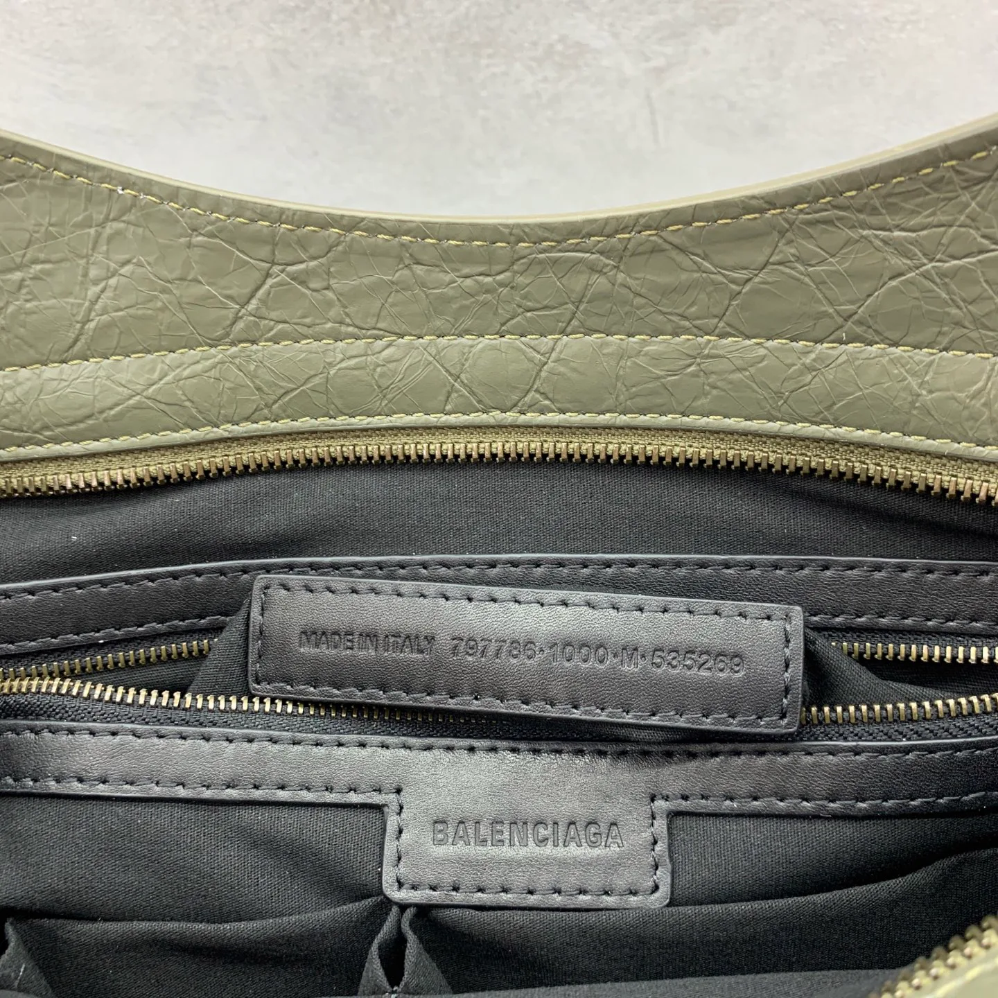 Women's Classic Handbags BALENCIAGA 17881711