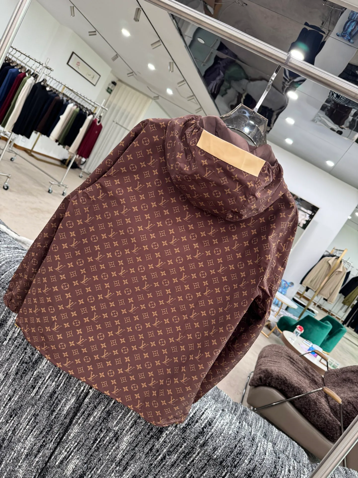 Men's Jackets And Down Jackets LOUIS VUITTON 18084147