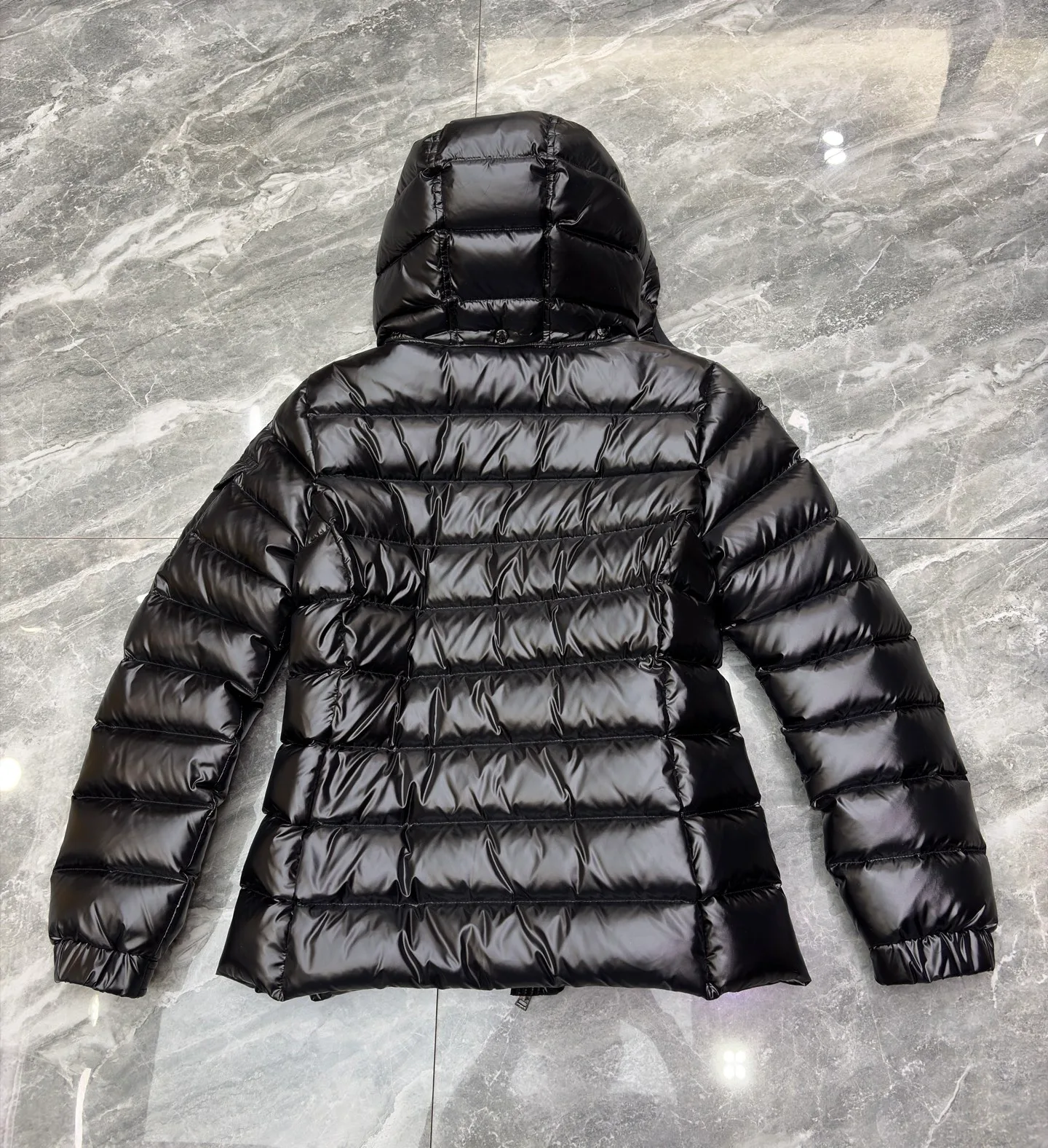 Women's Jackets And Down Jackets MONCLER 17568658