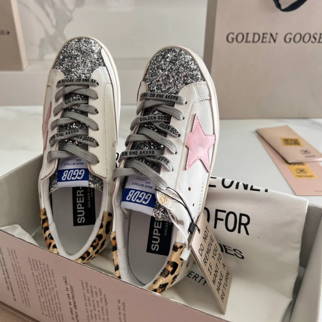 Women's Sneakers GOLDEN GOOSE 16995648