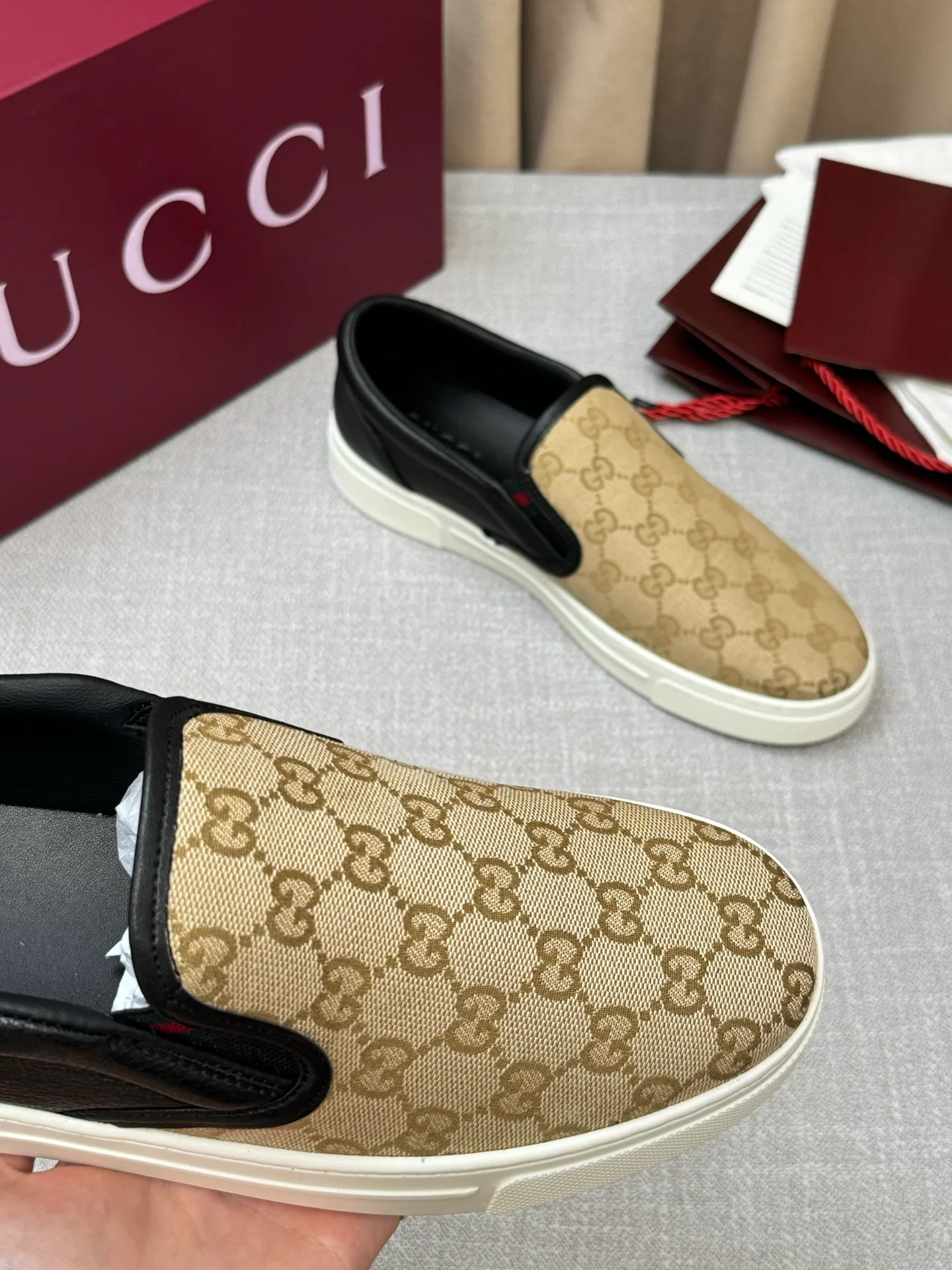 Men's Sneakers GUCCI 17620473
