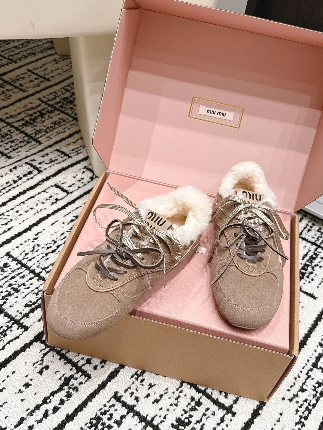 Women's Sneakers MIU MIU 18490663