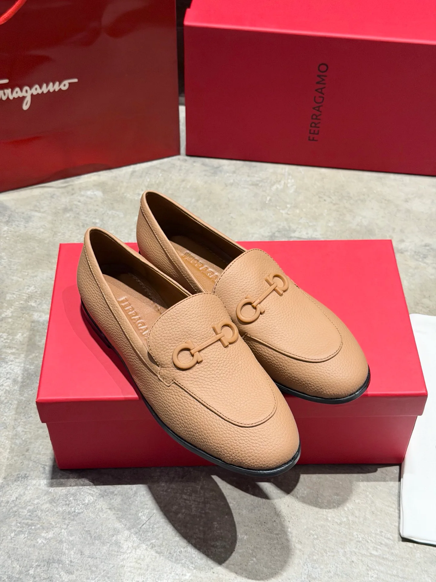 Women's Loafers And Moccasins SALVATORE FERRAGAMO 17642564