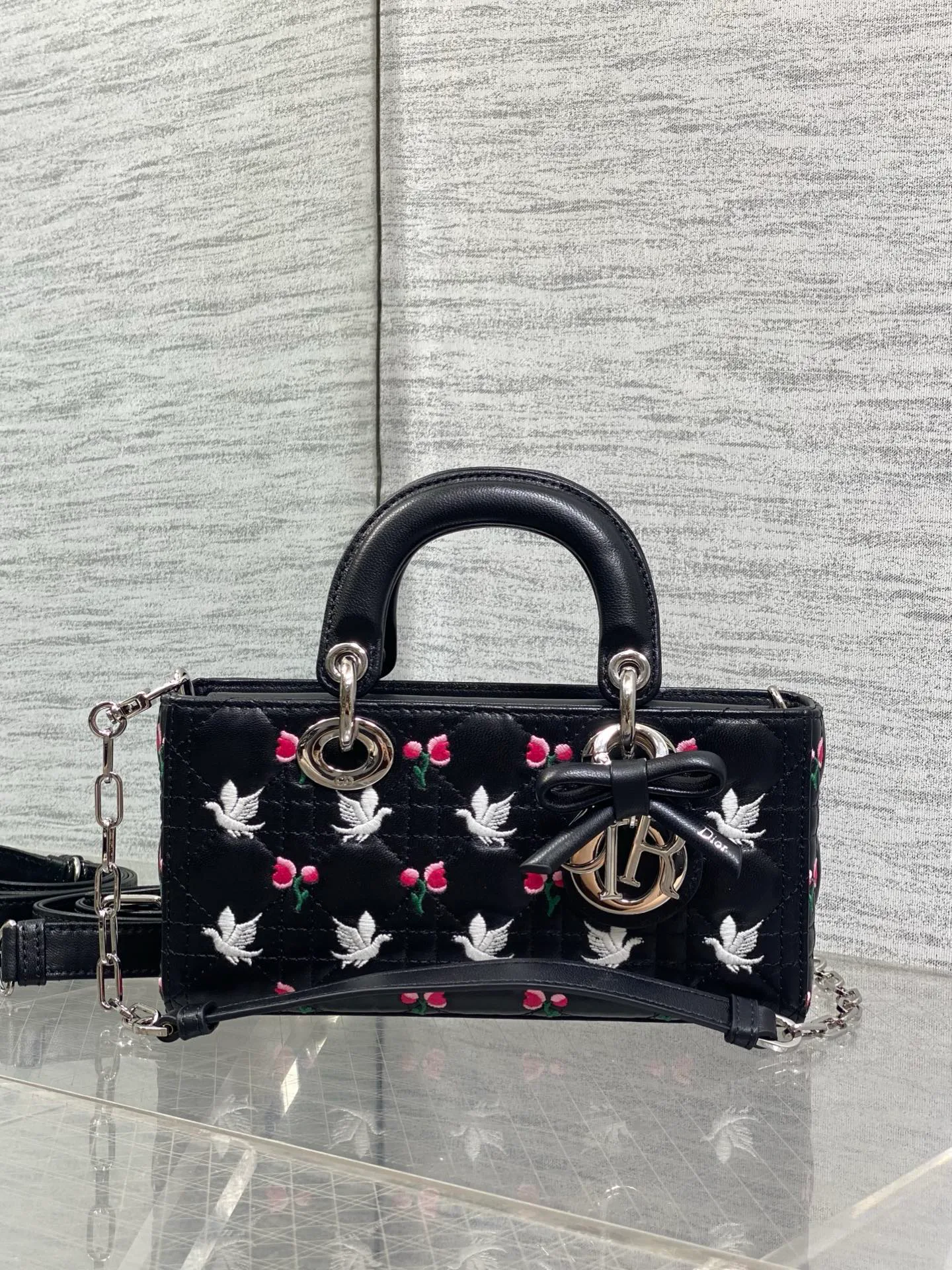 Women's Classic Handbags CHRISTIAN DIOR 17601330