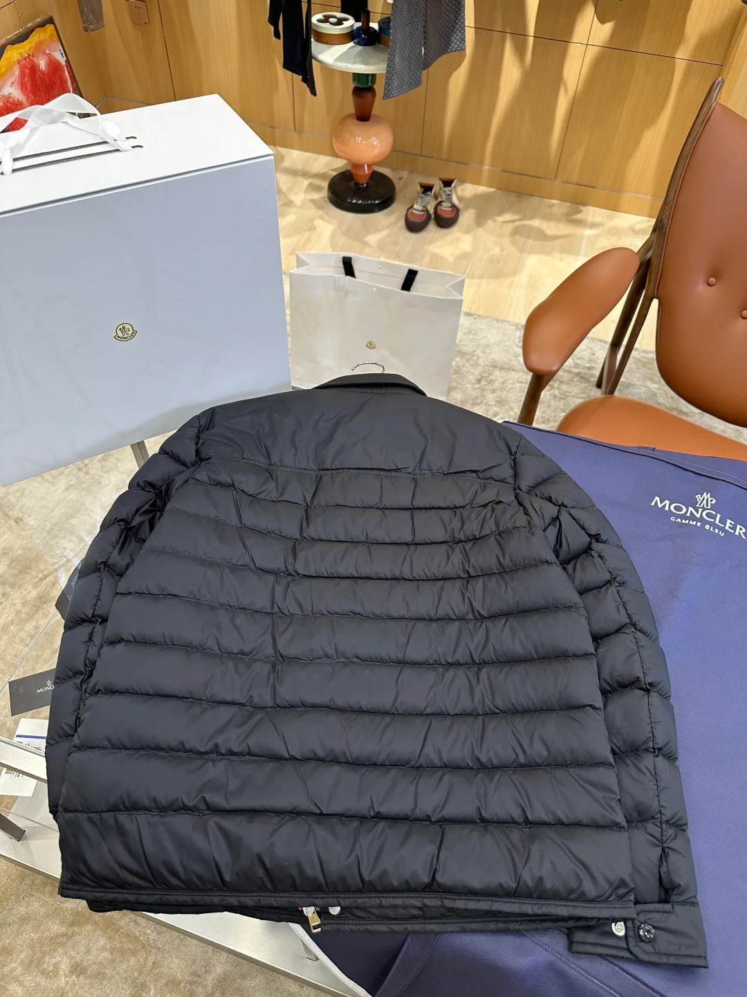 Куртки И Пуховики Мужские Moncler 18558950