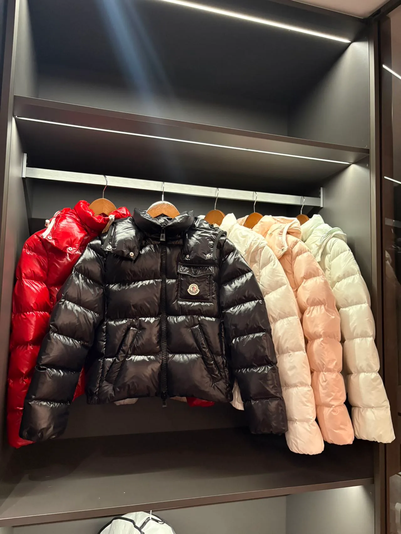 Men's Jackets And Down Jackets MONCLER 18029386