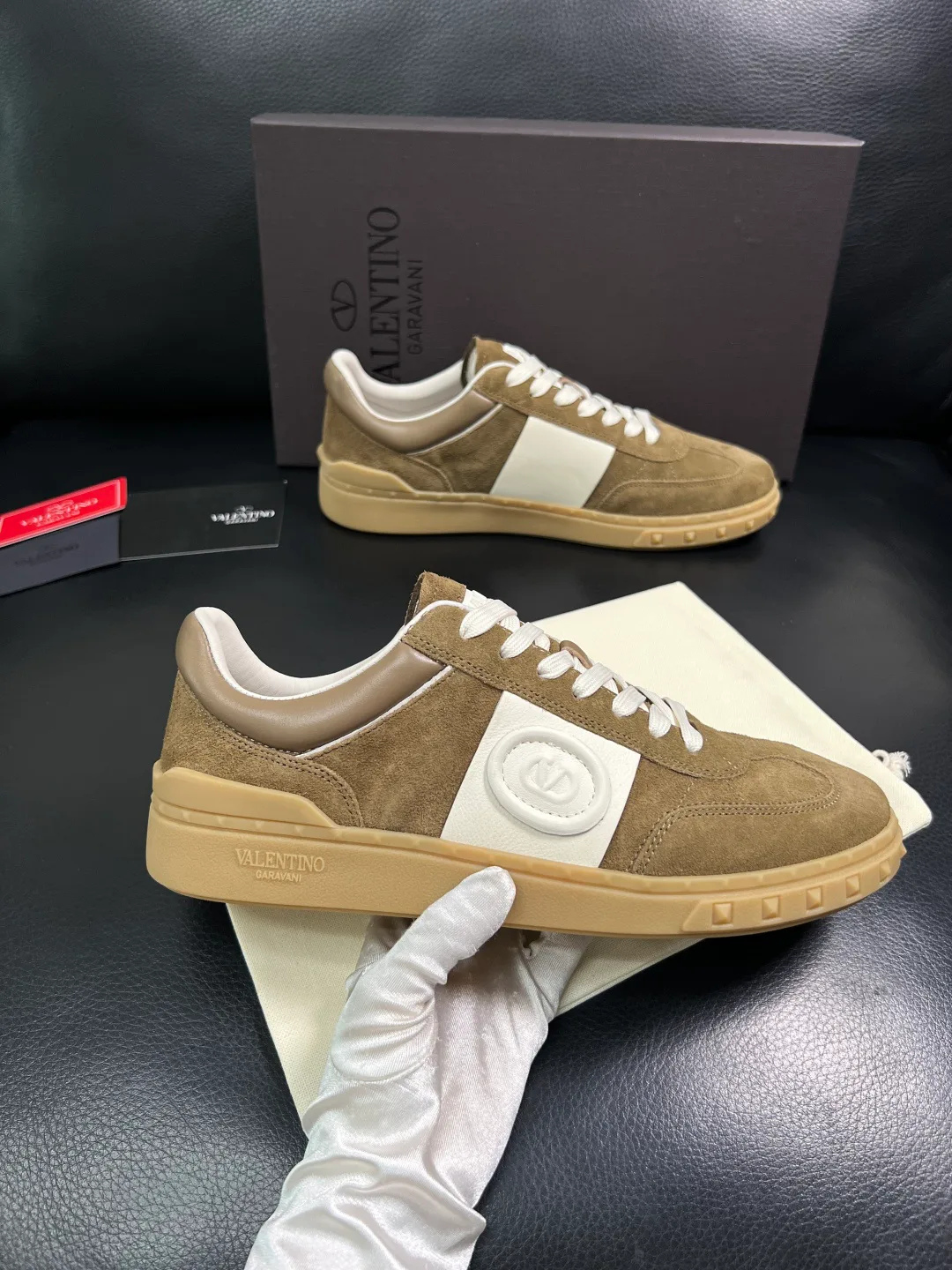 Women's Sneakers VALENTINO 17093909