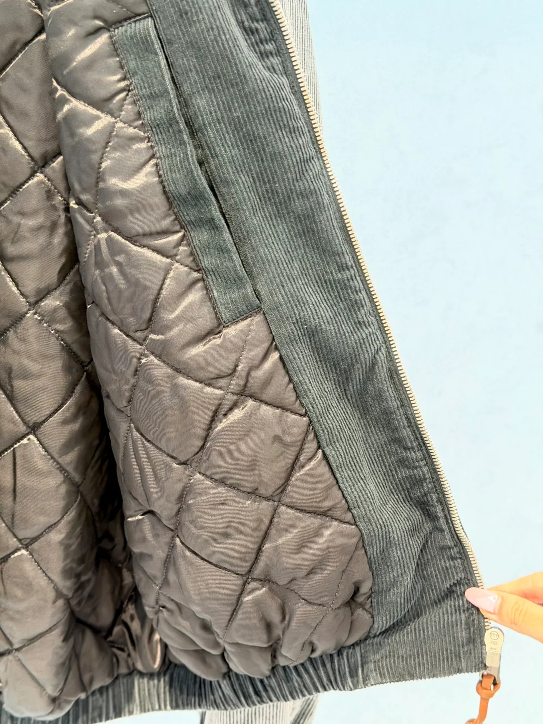 Women's Jackets And Down Jackets MIU MIU 18374143