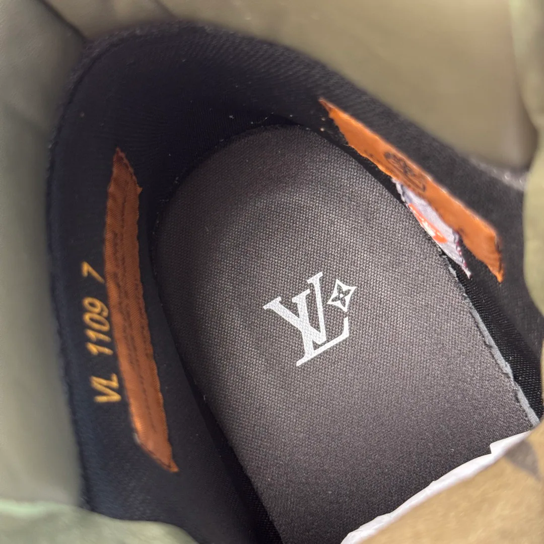 Men's Ankle Boots LOUIS VUITTON 18230770