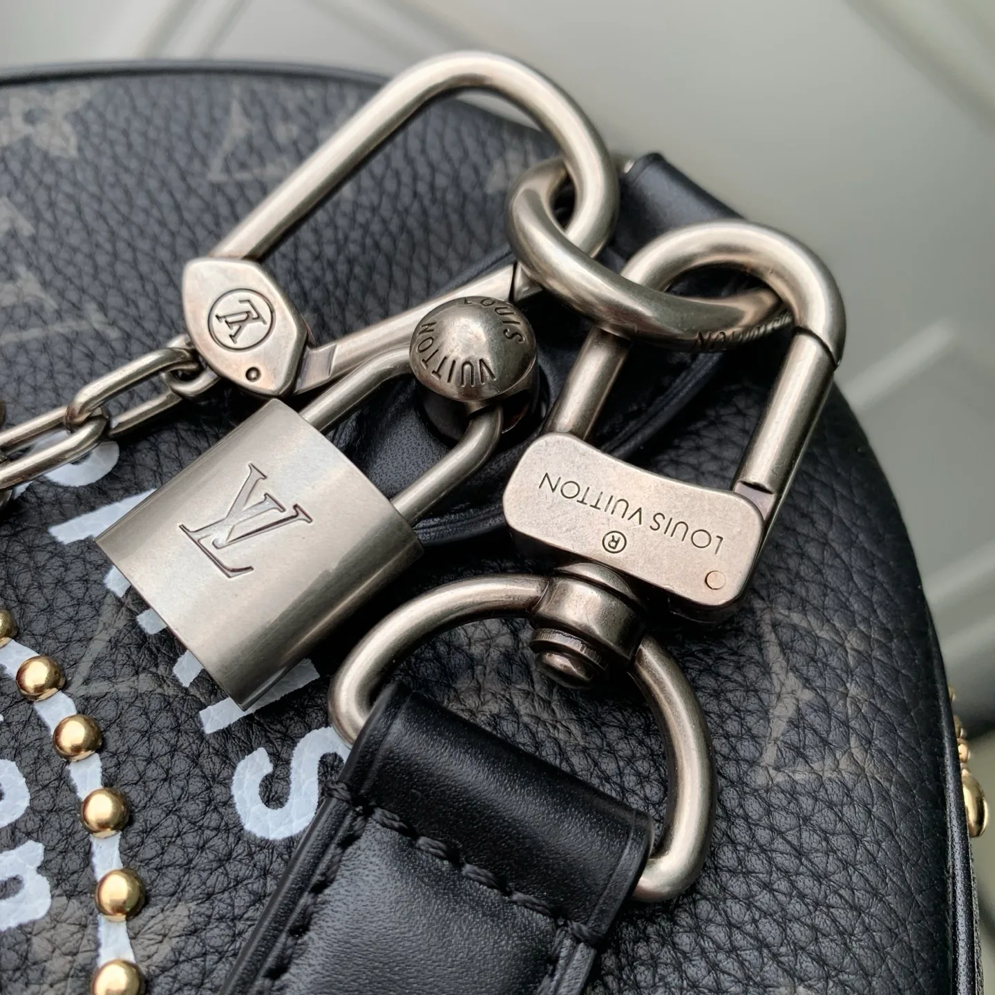 Women's Classic Handbags LOUIS VUITTON 18147544