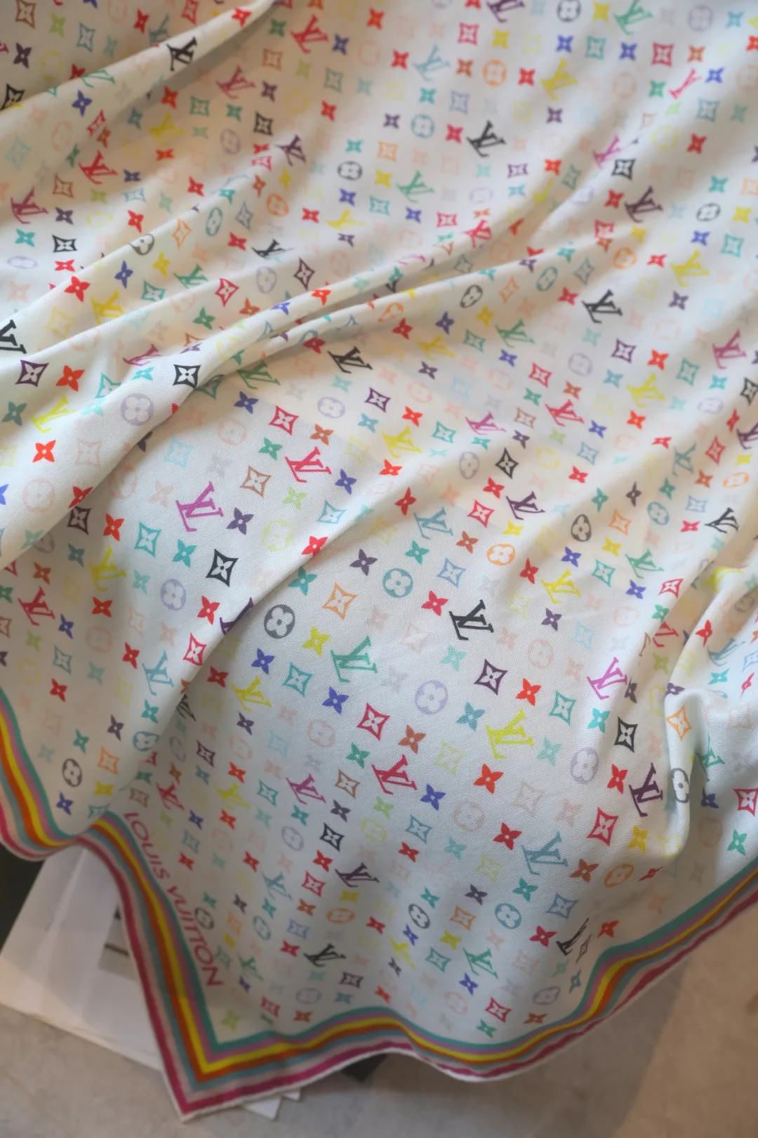 Silk Scarves LOUIS VUITTON 18222509