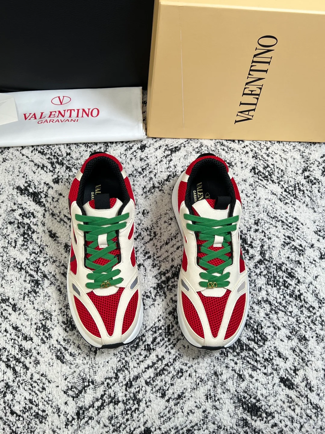 Men's Sneakers VALENTINO 17429901