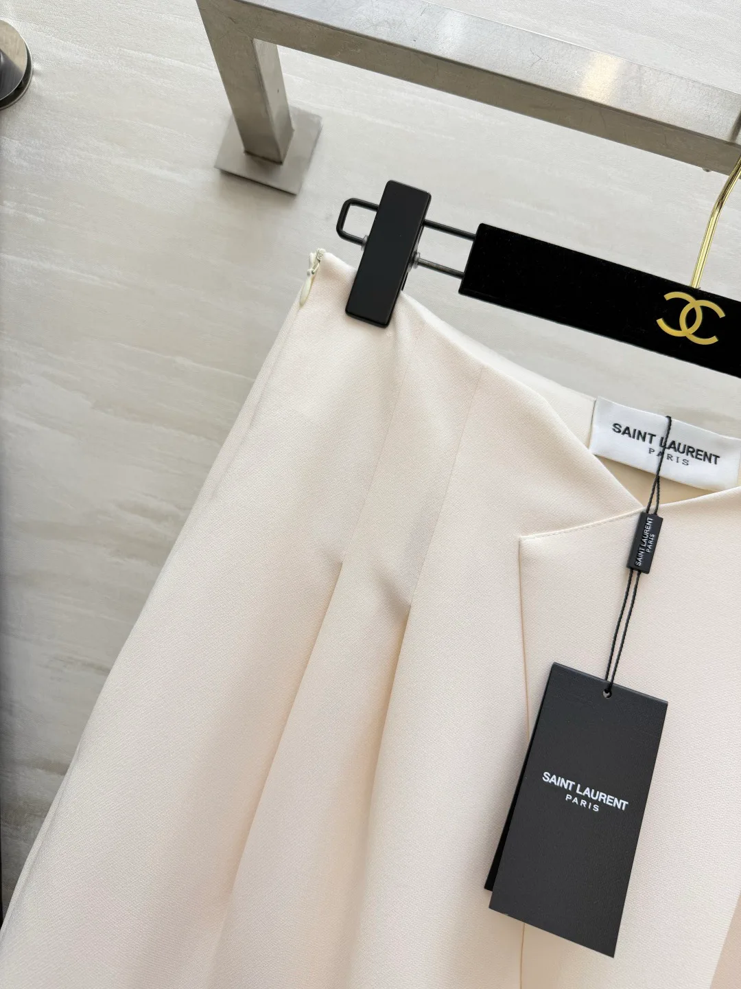 Women's Trousers SAINT LAURENT 17451522