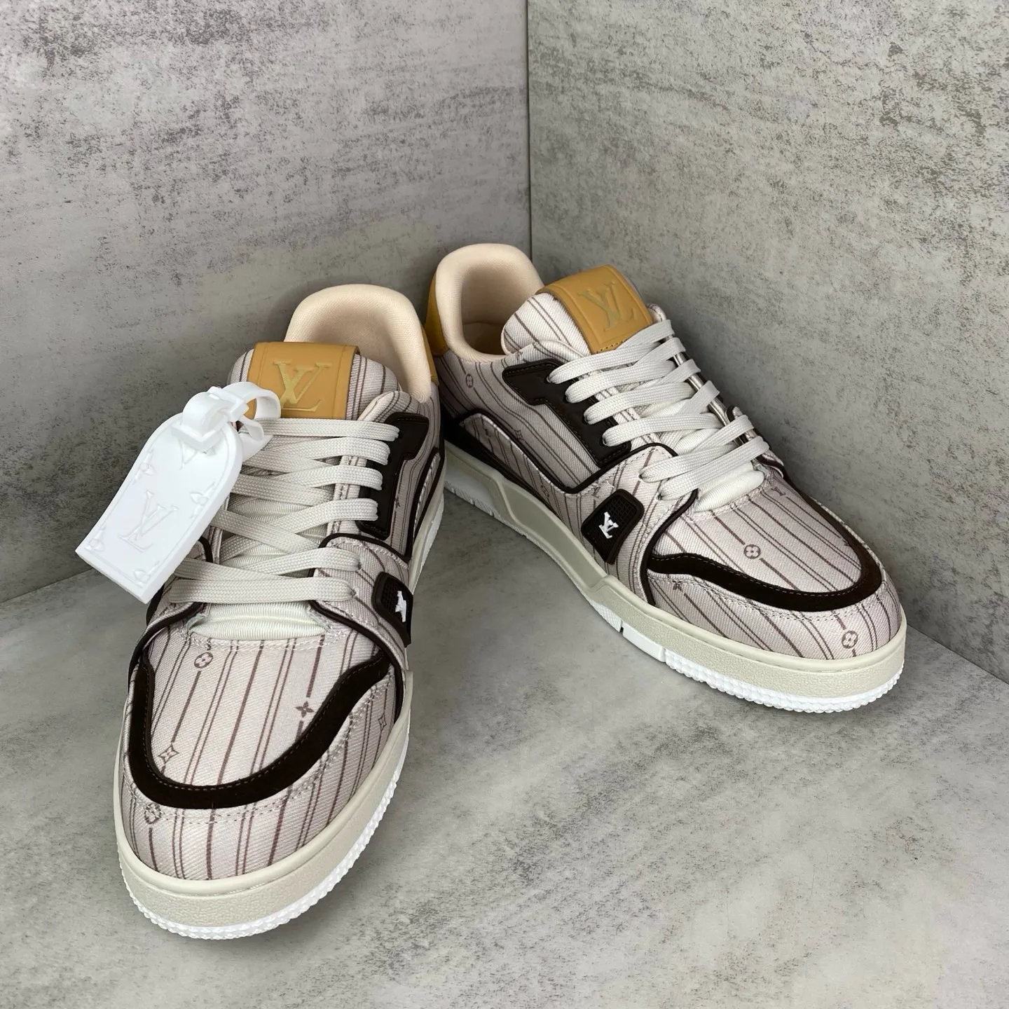 Women's Sneakers LOUIS VUITTON 17961746