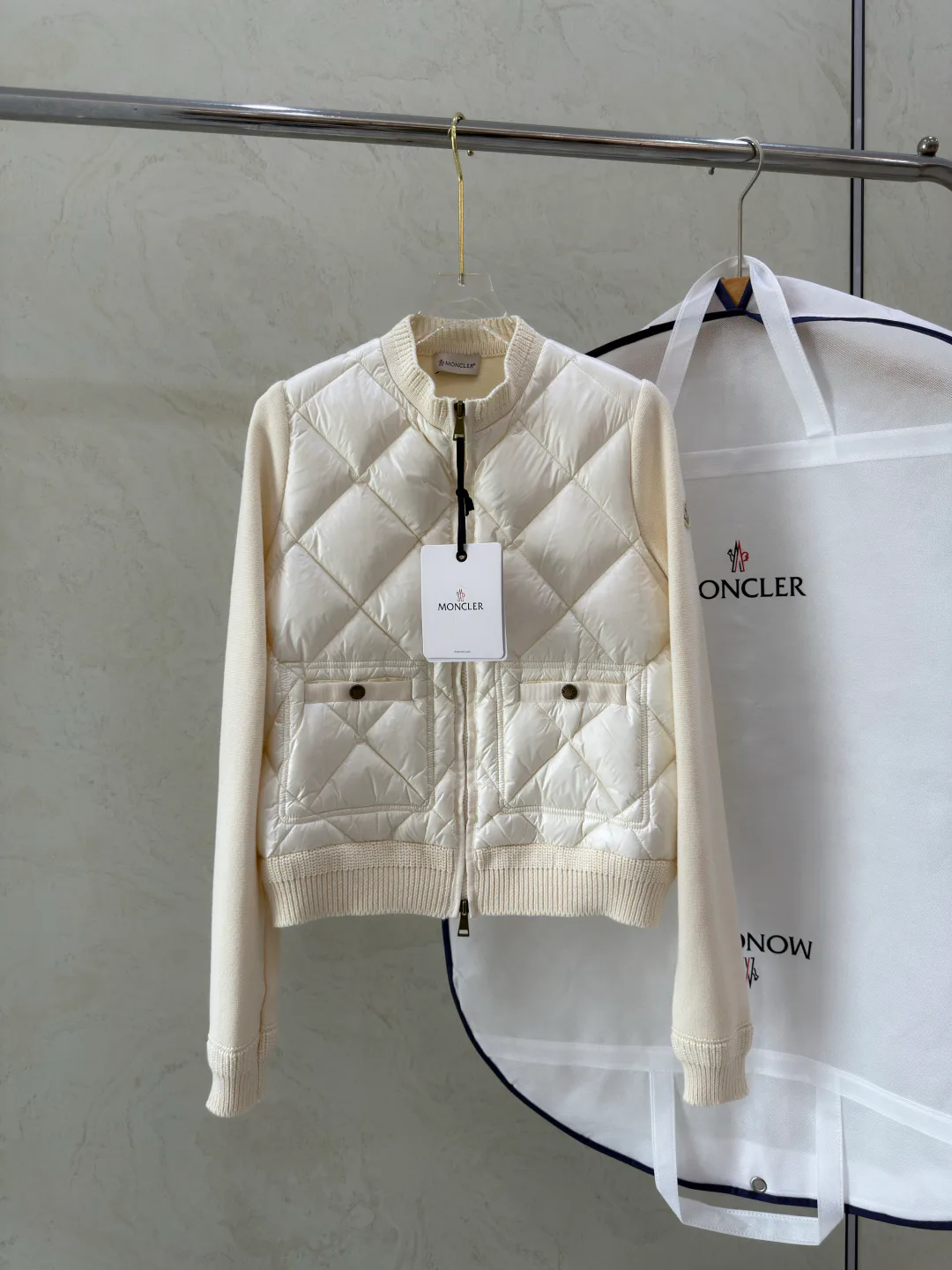 Куртки И Пуховики Мужские Moncler 18683841
