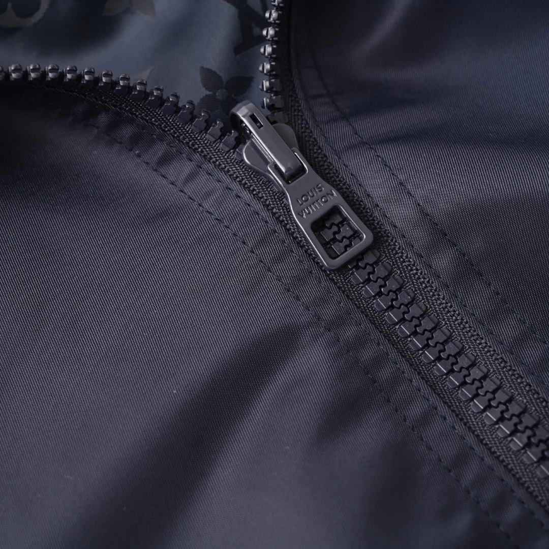 Men's Jackets And Down Jackets LOUIS VUITTON 18179006