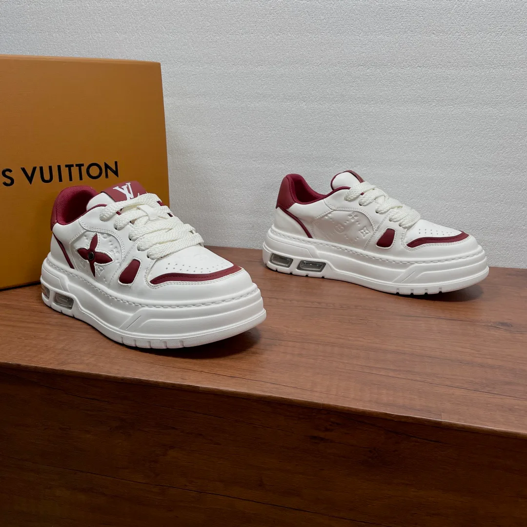 Кроссовки Мужские Louis Vuitton 18626571