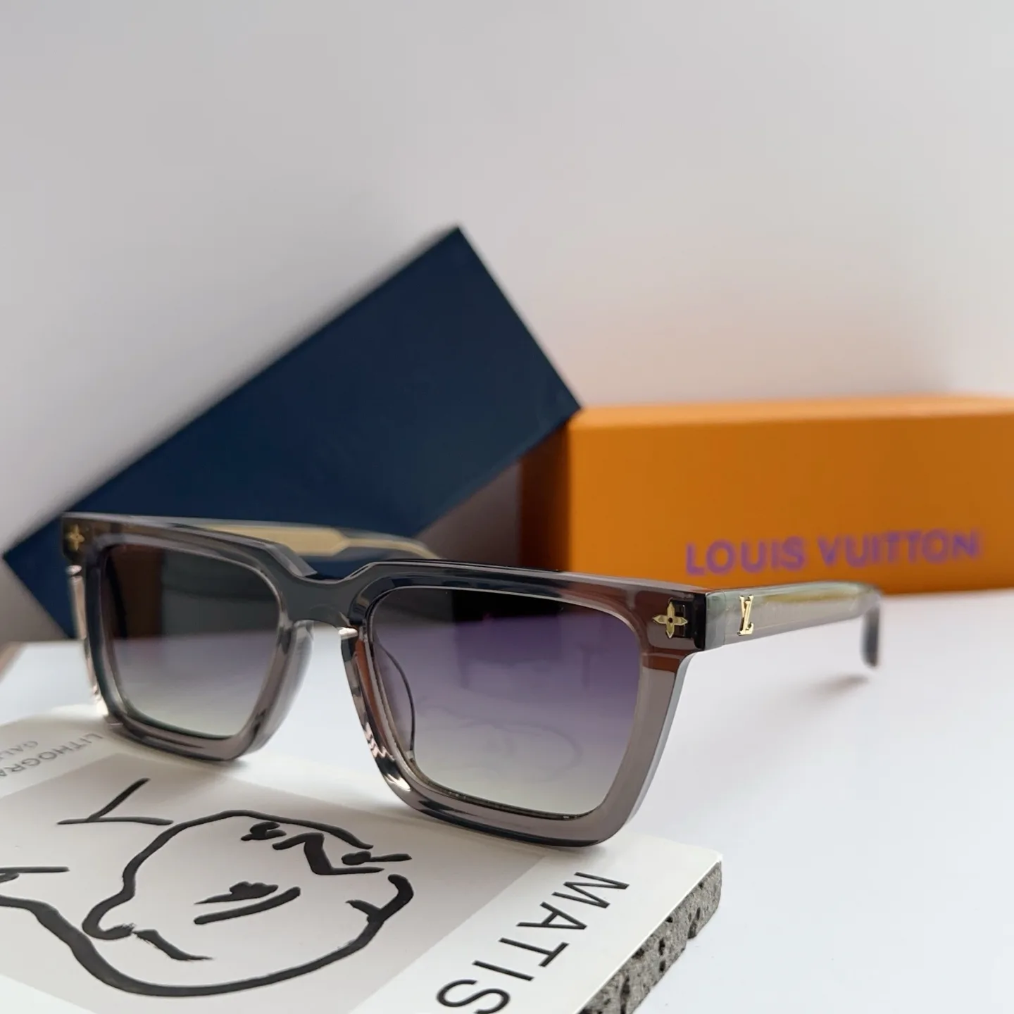 Glasses LOUIS VUITTON 17366463