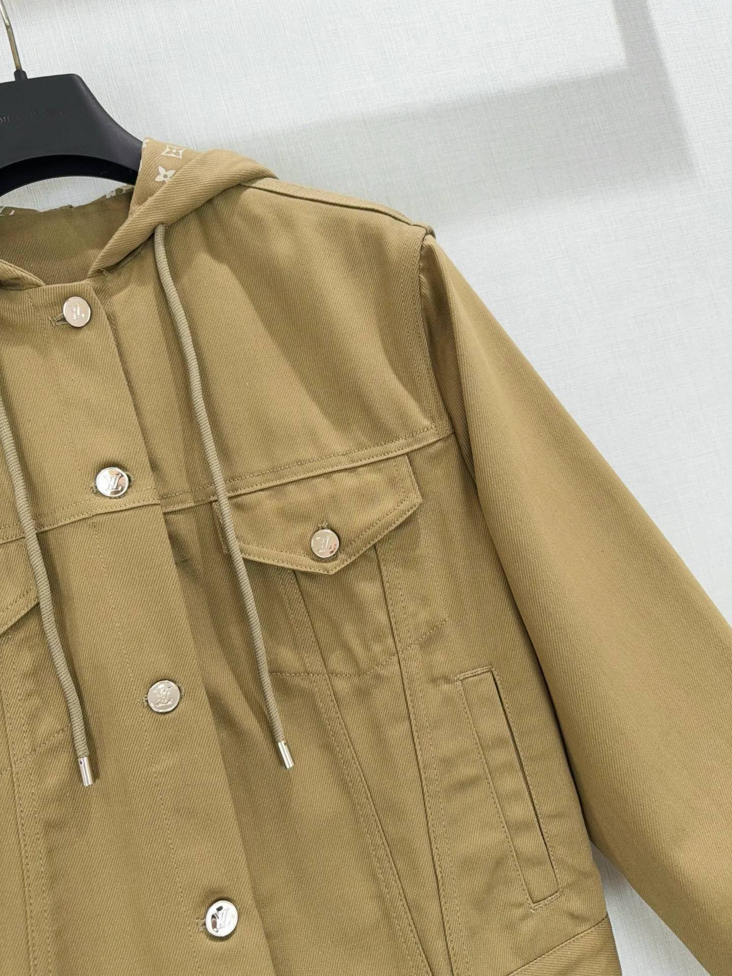 Women's Jackets And Down Jackets LOUIS VUITTON 17669155