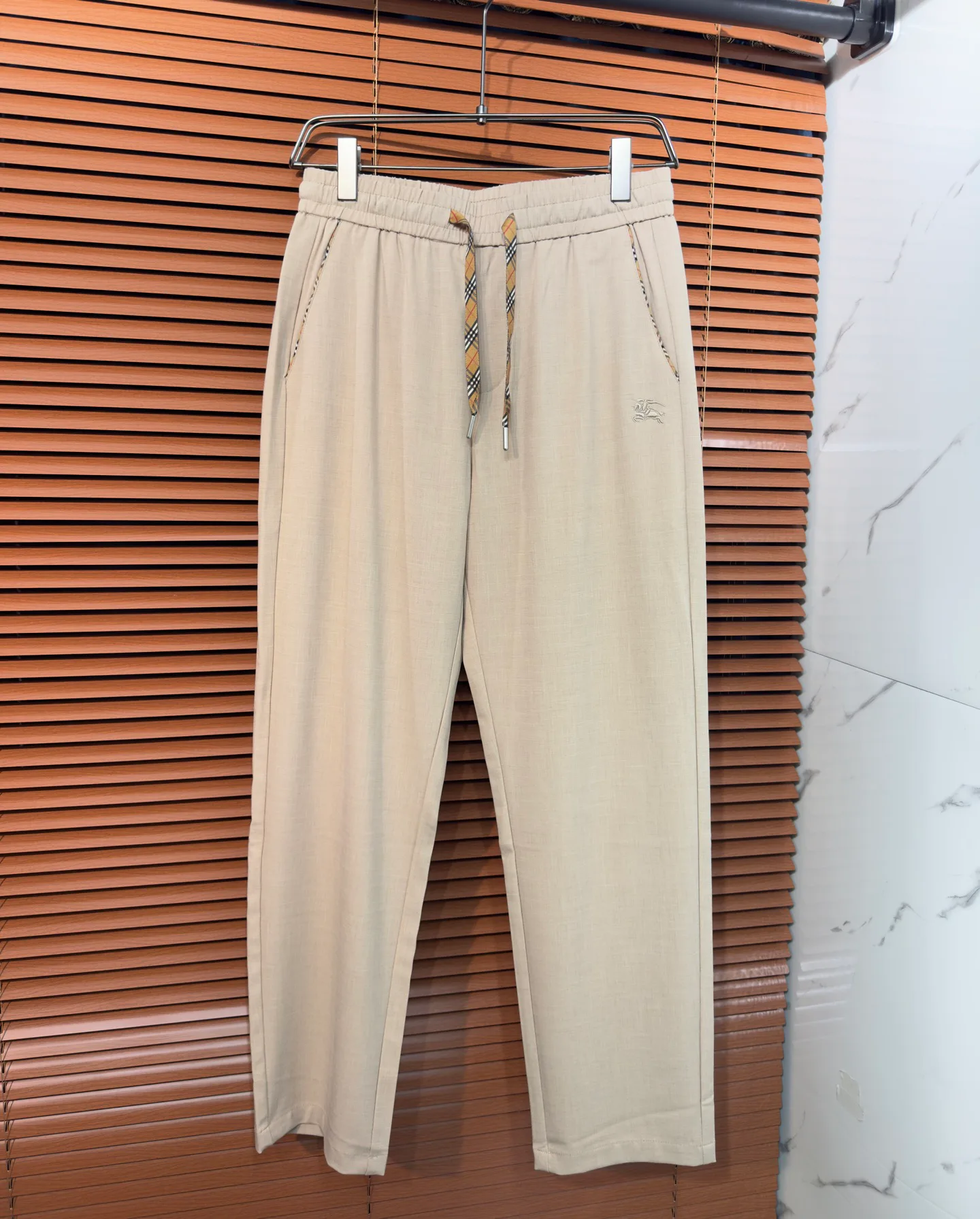Men's Trousers BURBERRY 18098300