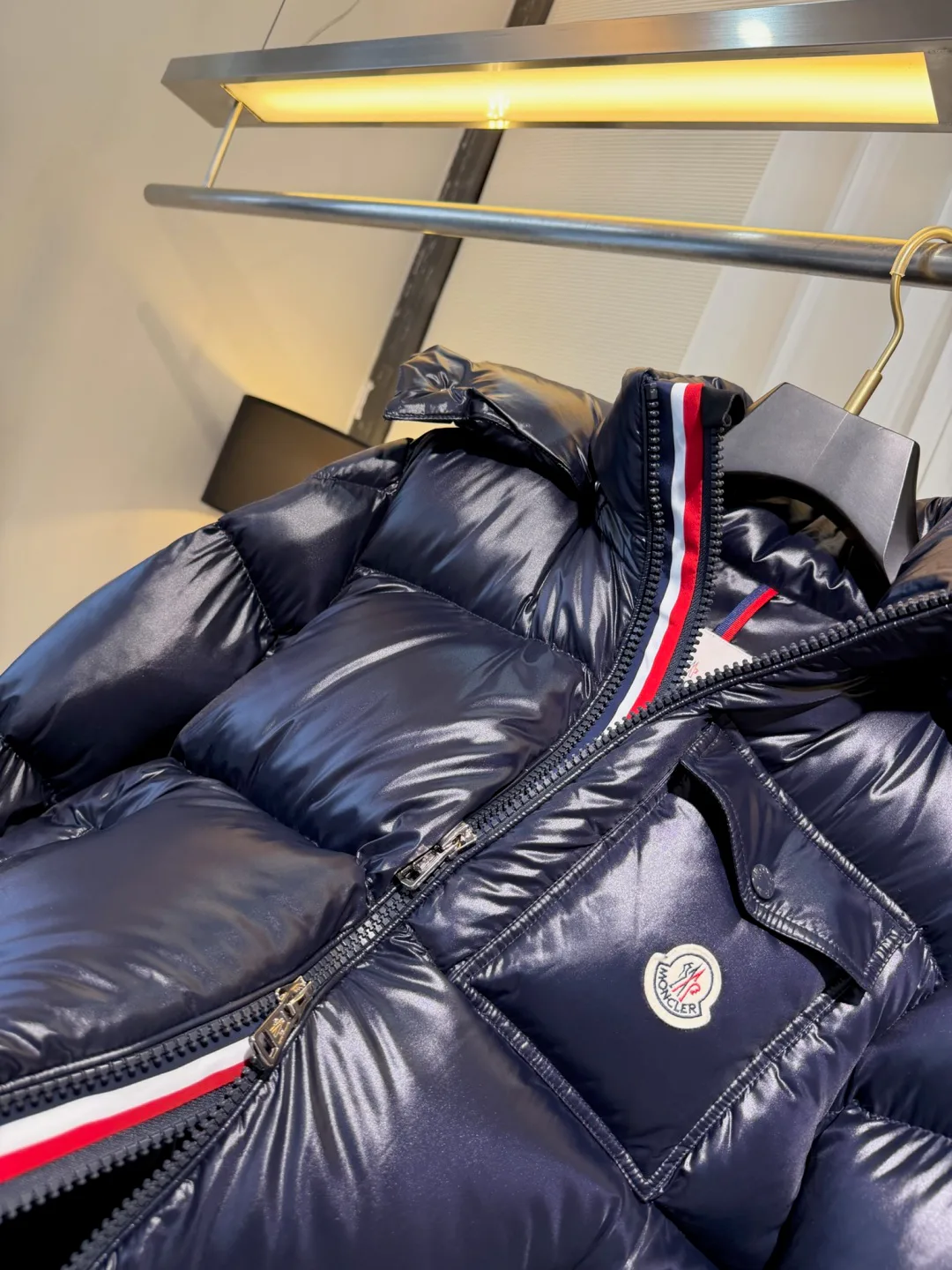 Women's Jackets And Down Jackets MONCLER 17852931