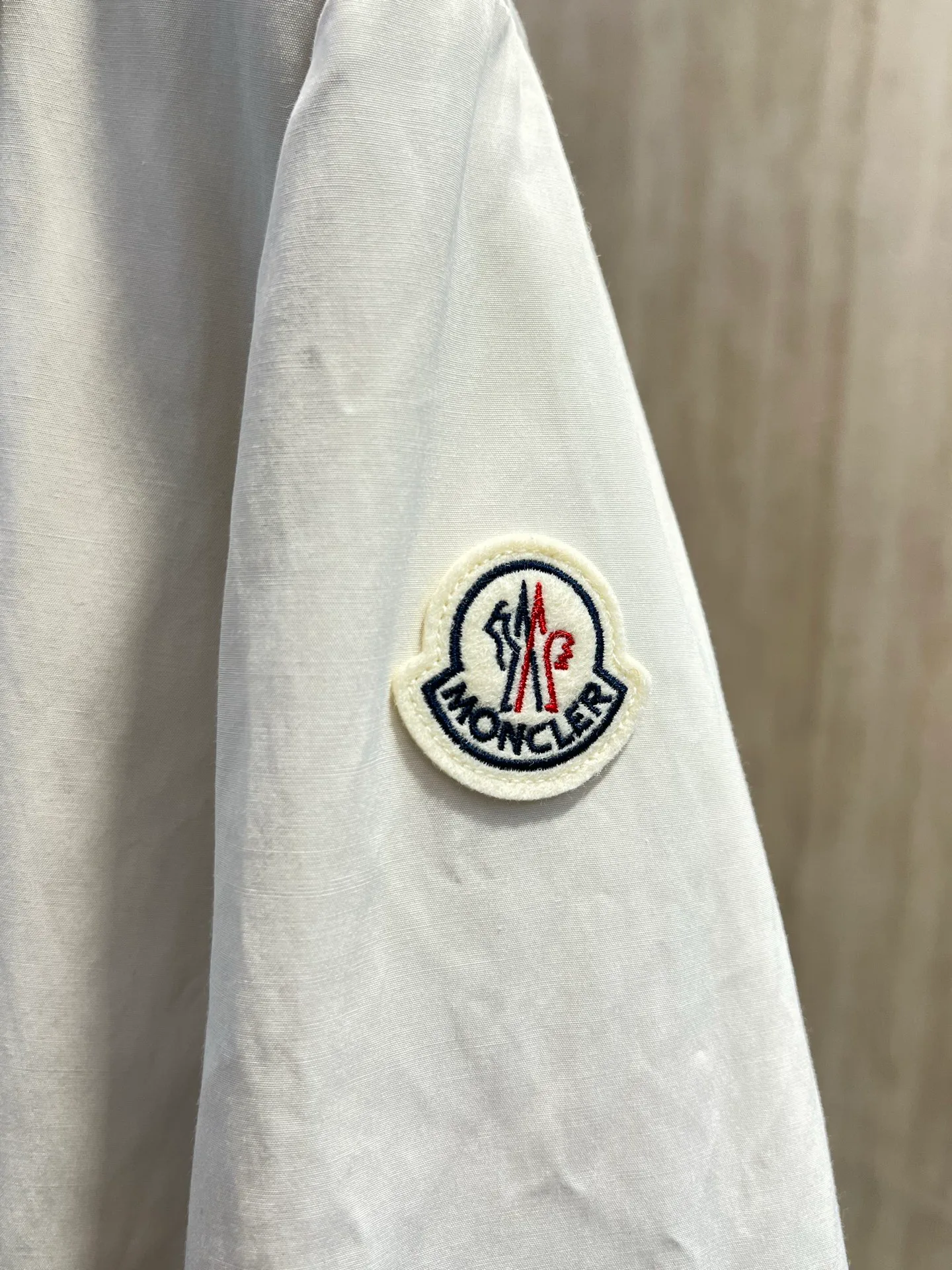 Women's Jackets And Down Jackets MONCLER 17959167