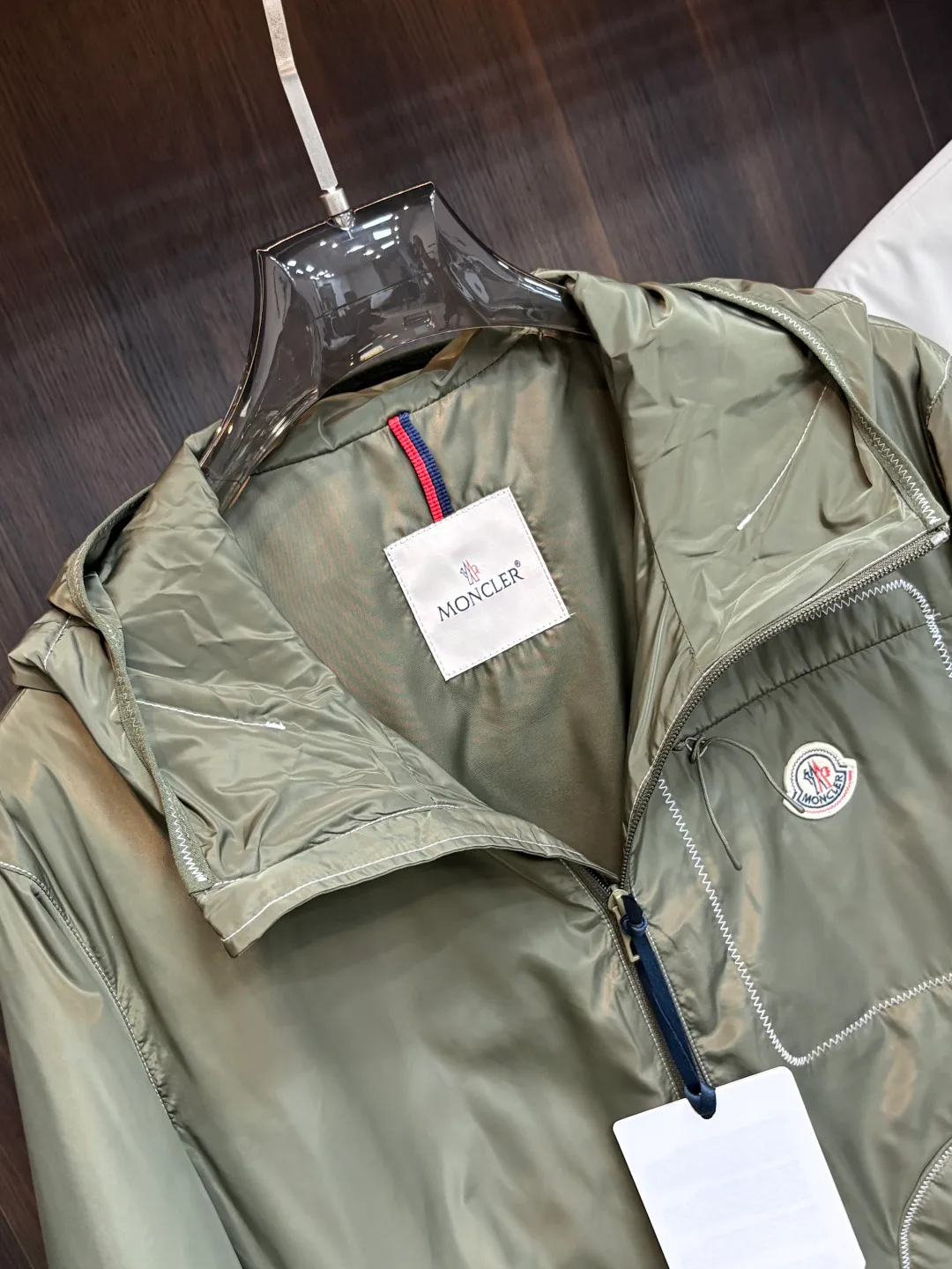 Women's Jackets And Down Jackets MONCLER 18157297