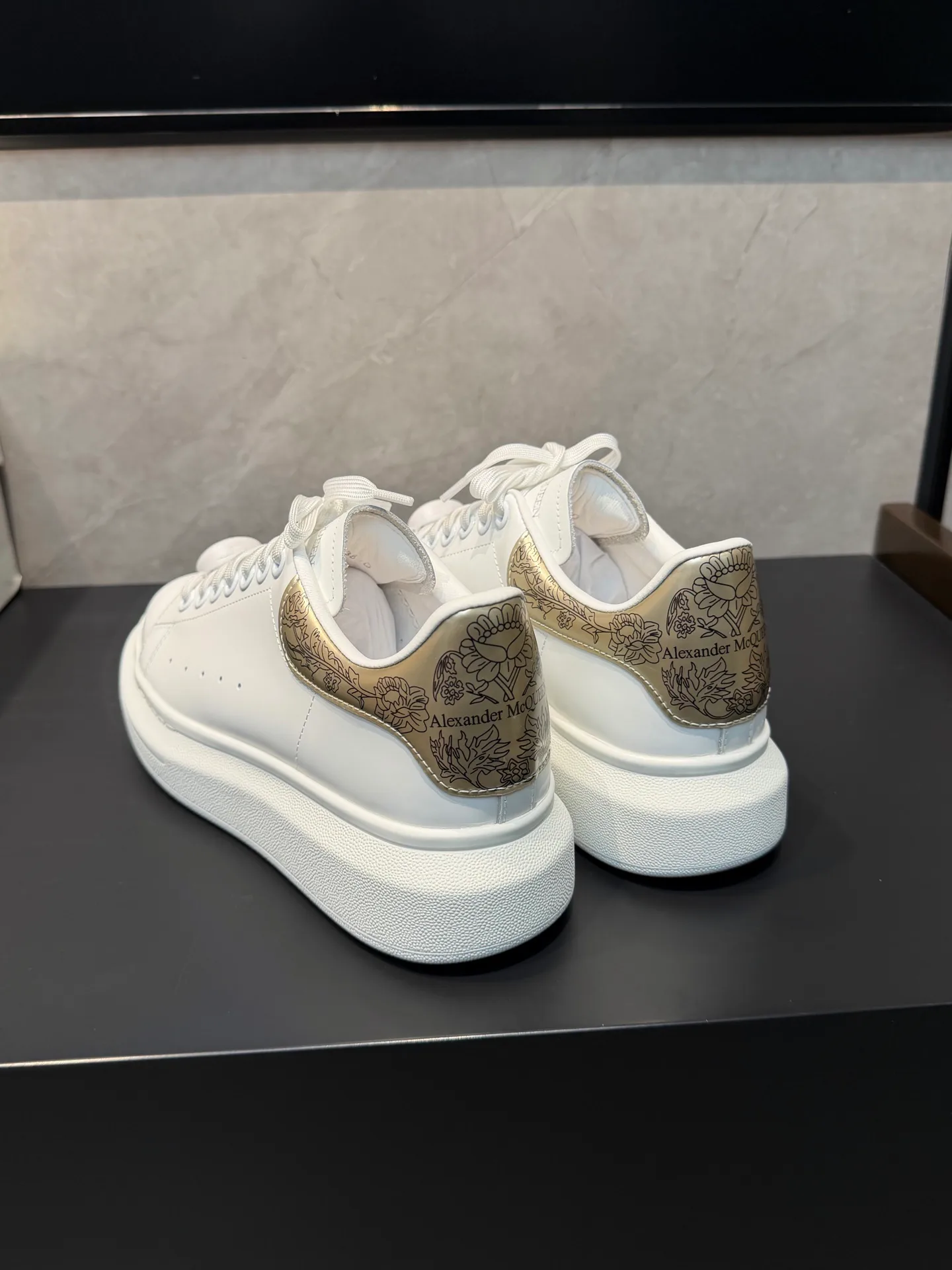 Women's Sneakers ALEXANDER MCQUEEN 18363915