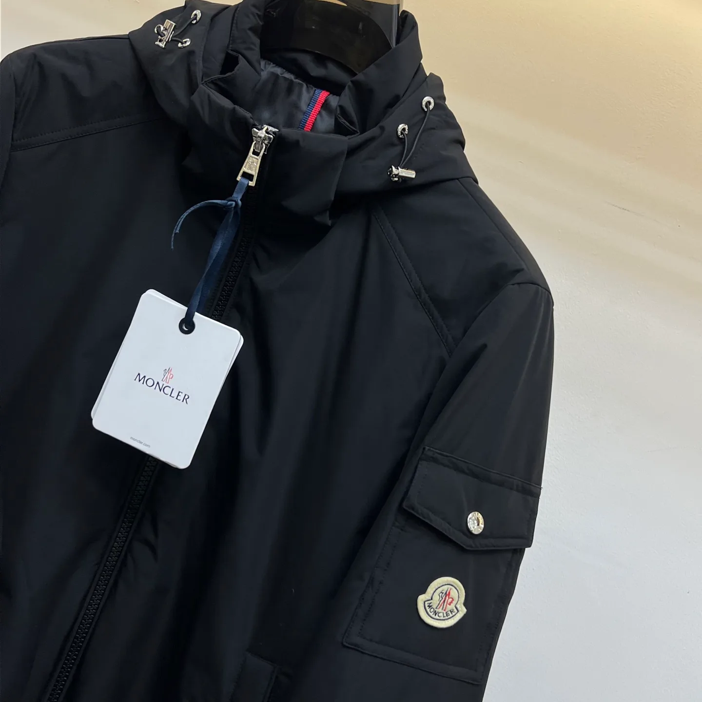 Women's Jackets And Down Jackets MONCLER 17340711