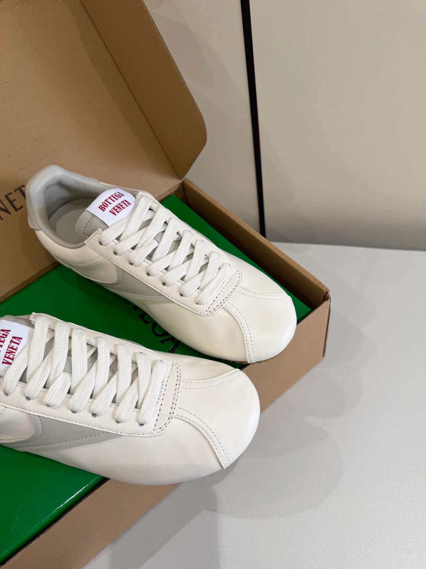 Women's Sneakers BOTTEGA VENETA 17894989