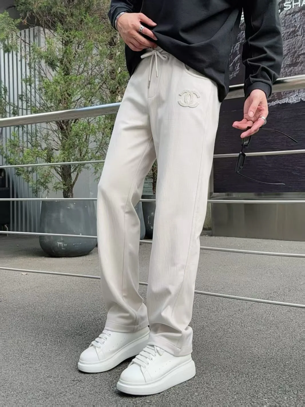 Women's Trousers CHANEL 18178455