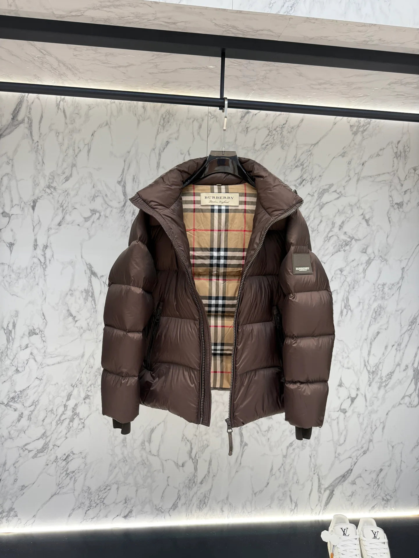 Women's Jackets And Down Jackets BURBERRY 18537418