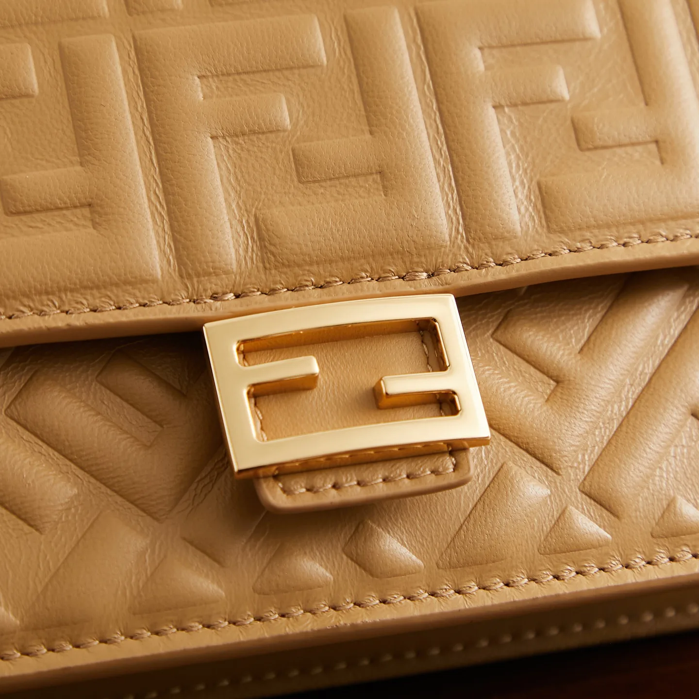 Women's Classic Handbags FENDI 17941549