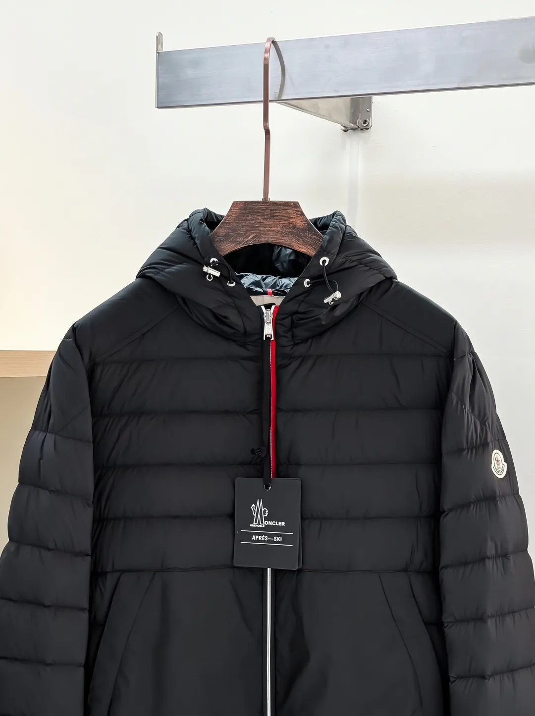Куртки И Пуховики Мужские Moncler 18596631