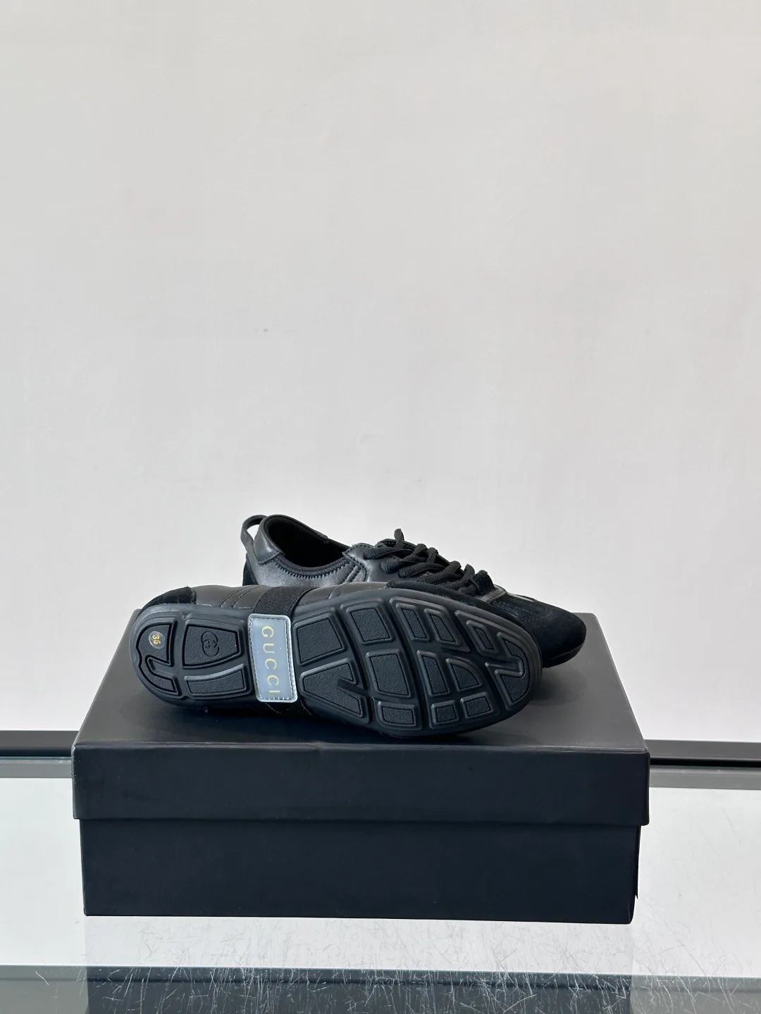 Women's Sneakers GUCCI 17689238