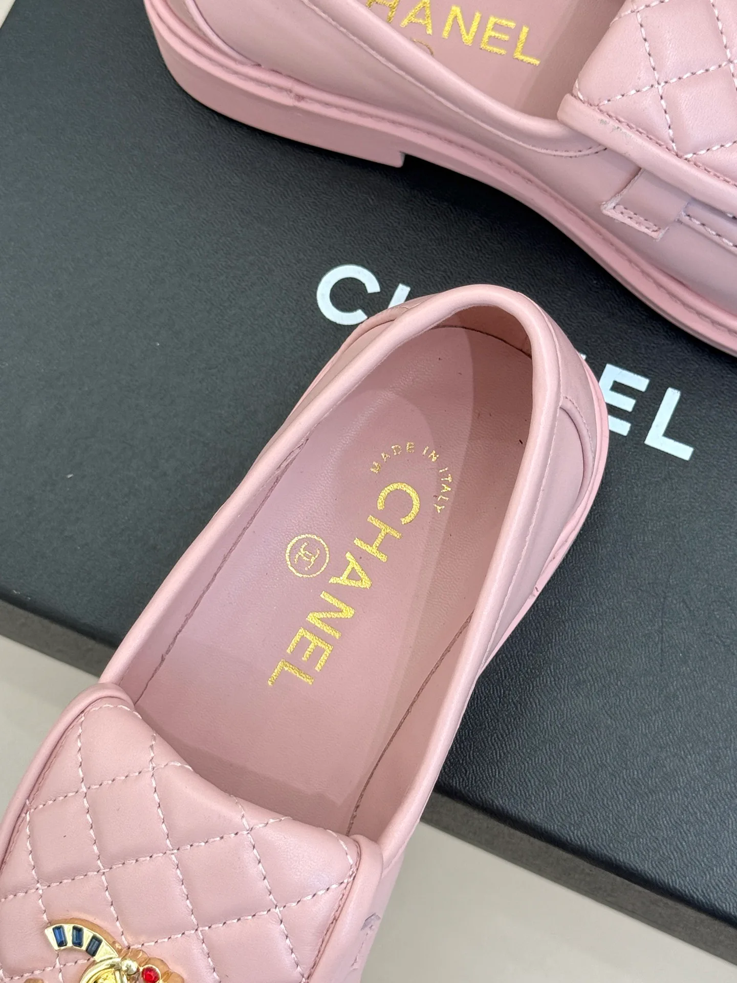 Women's Loafers And Moccasins CHANEL 17336063
