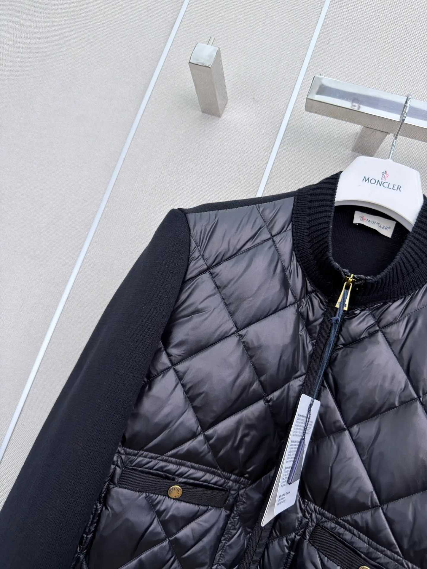Women's Jackets And Down Jackets MONCLER 17919445