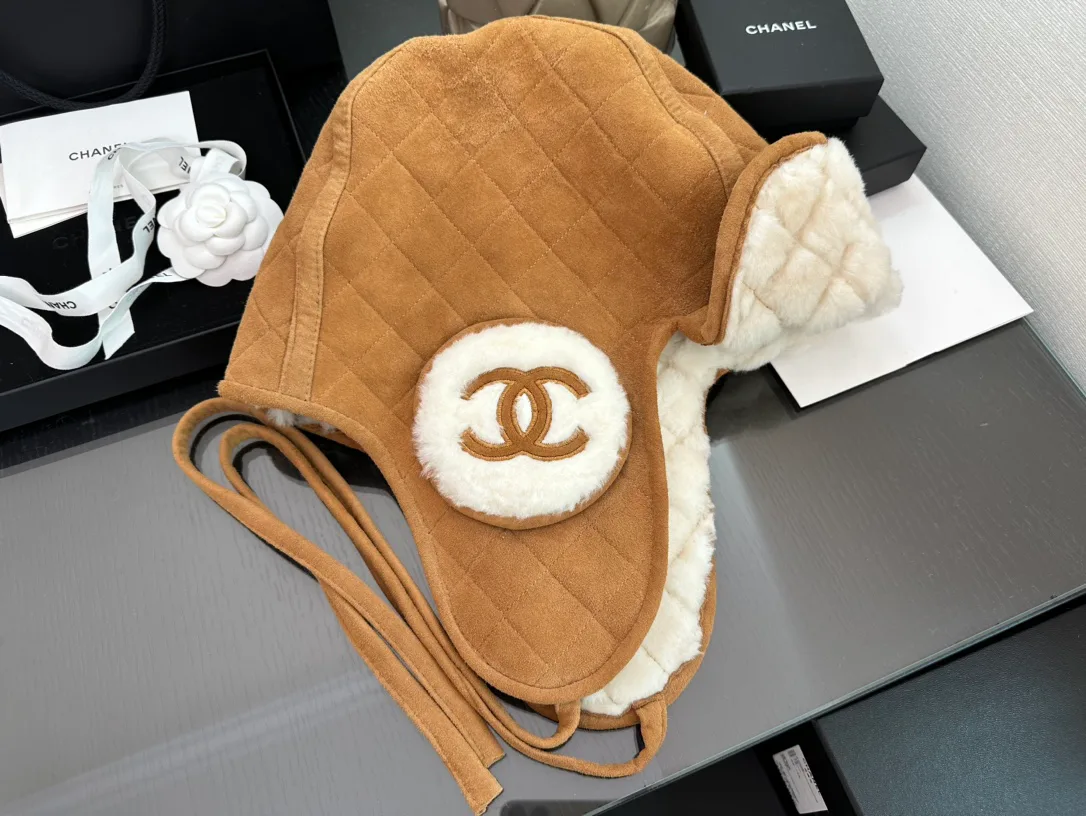 Hats CHANEL 18347658