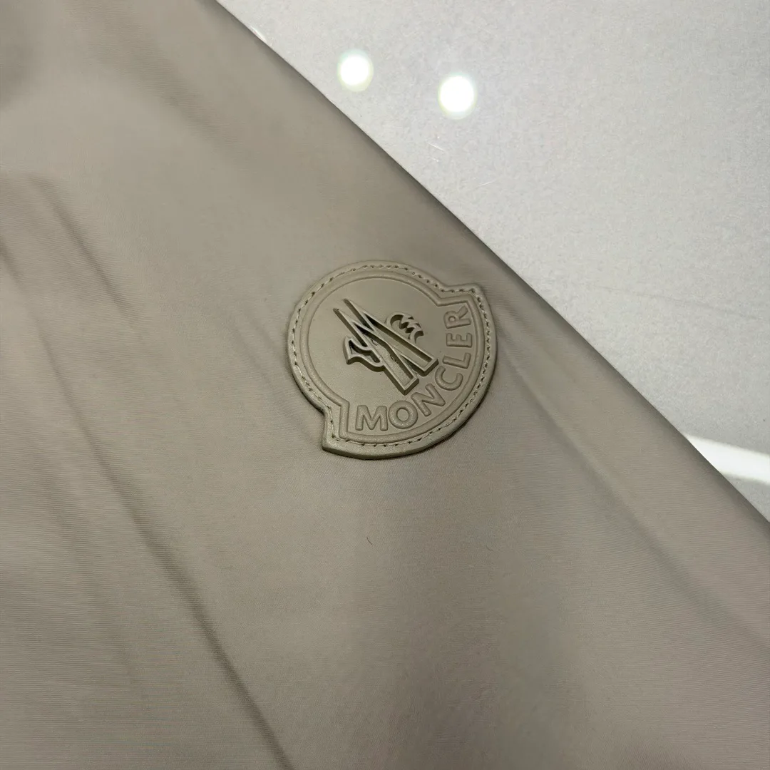 Men's Jackets And Down Jackets MONCLER 17876343